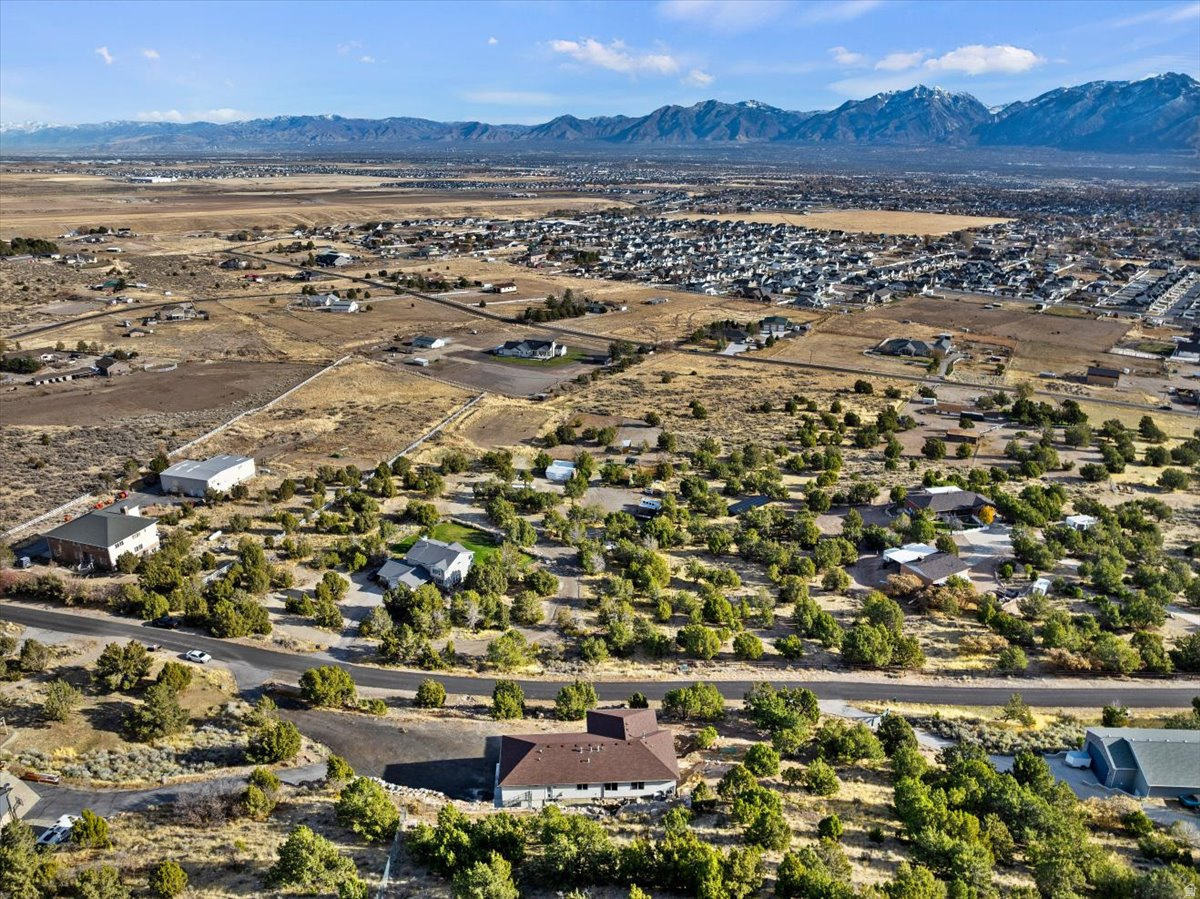 HI-COUNTRY ESTATES - Residential
