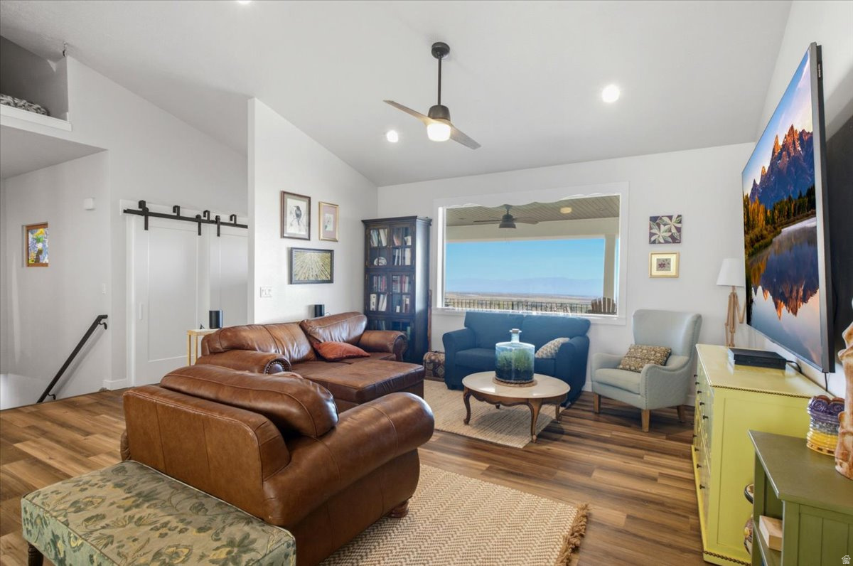 HI-COUNTRY ESTATES - Residential