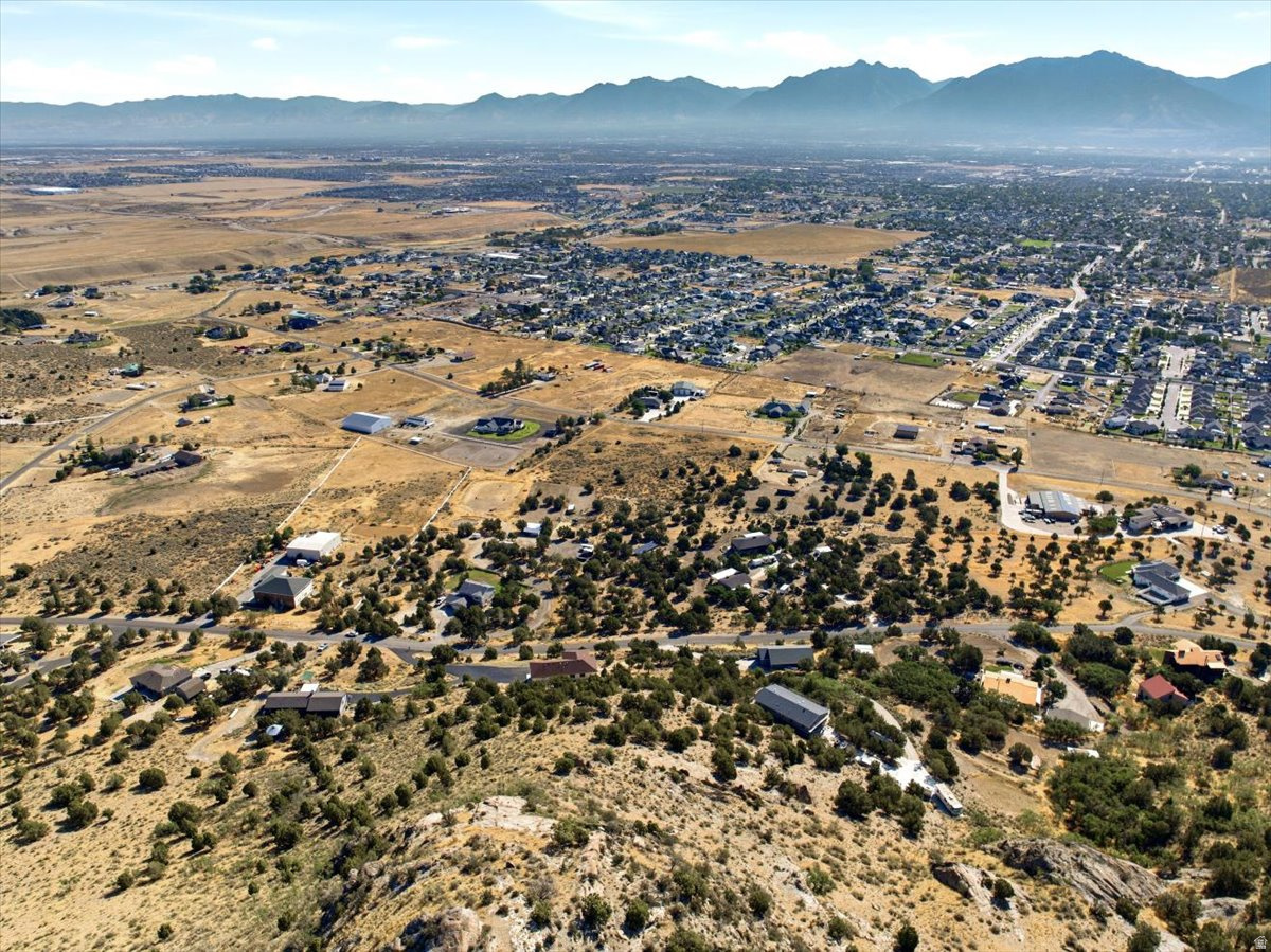 HI-COUNTRY ESTATES - Residential