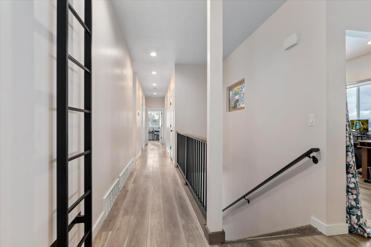 HI-COUNTRY ESTATES - Residential