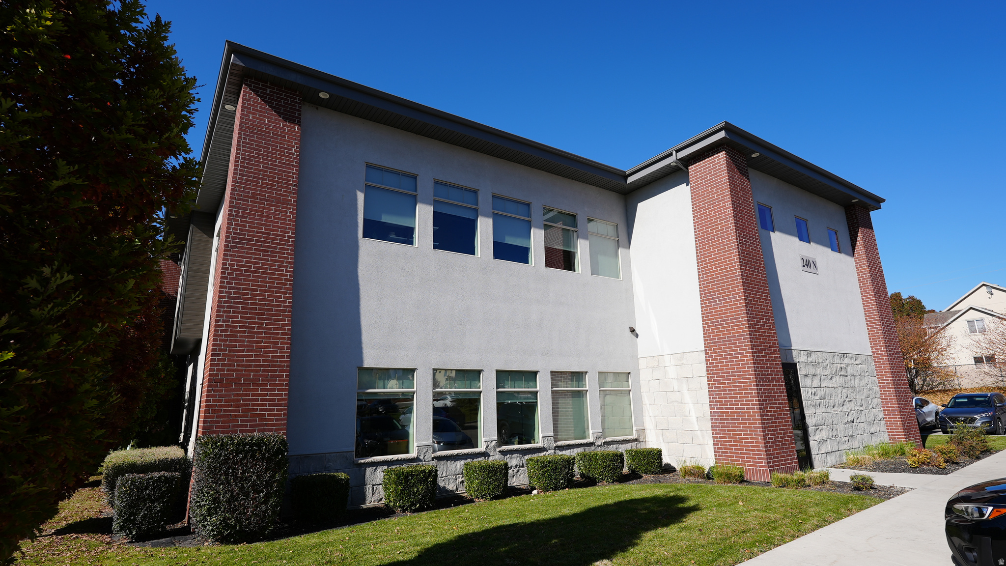COOPERS HOLLOW - Commercial Sale