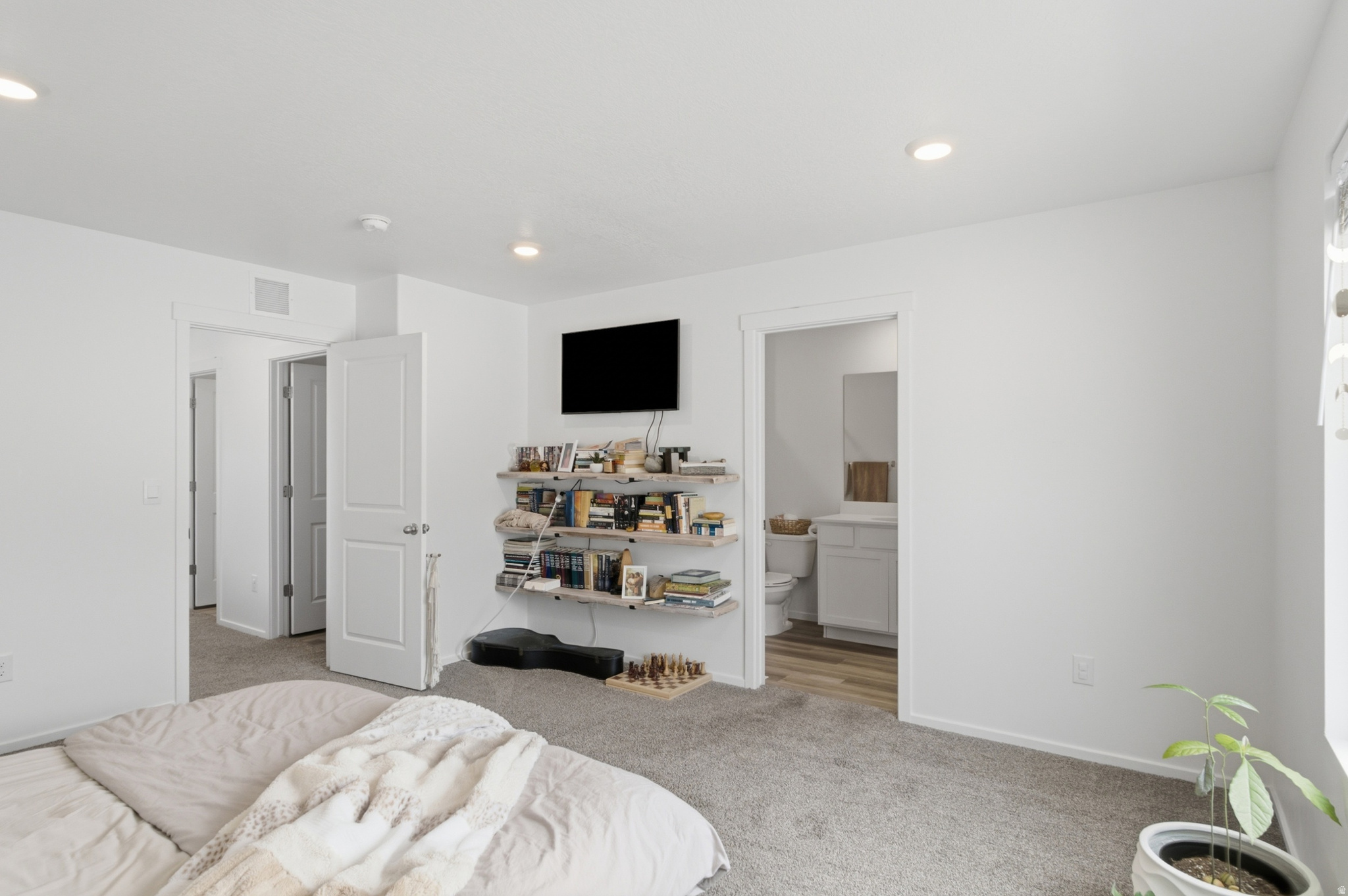 QUIET VALLEY - Residential