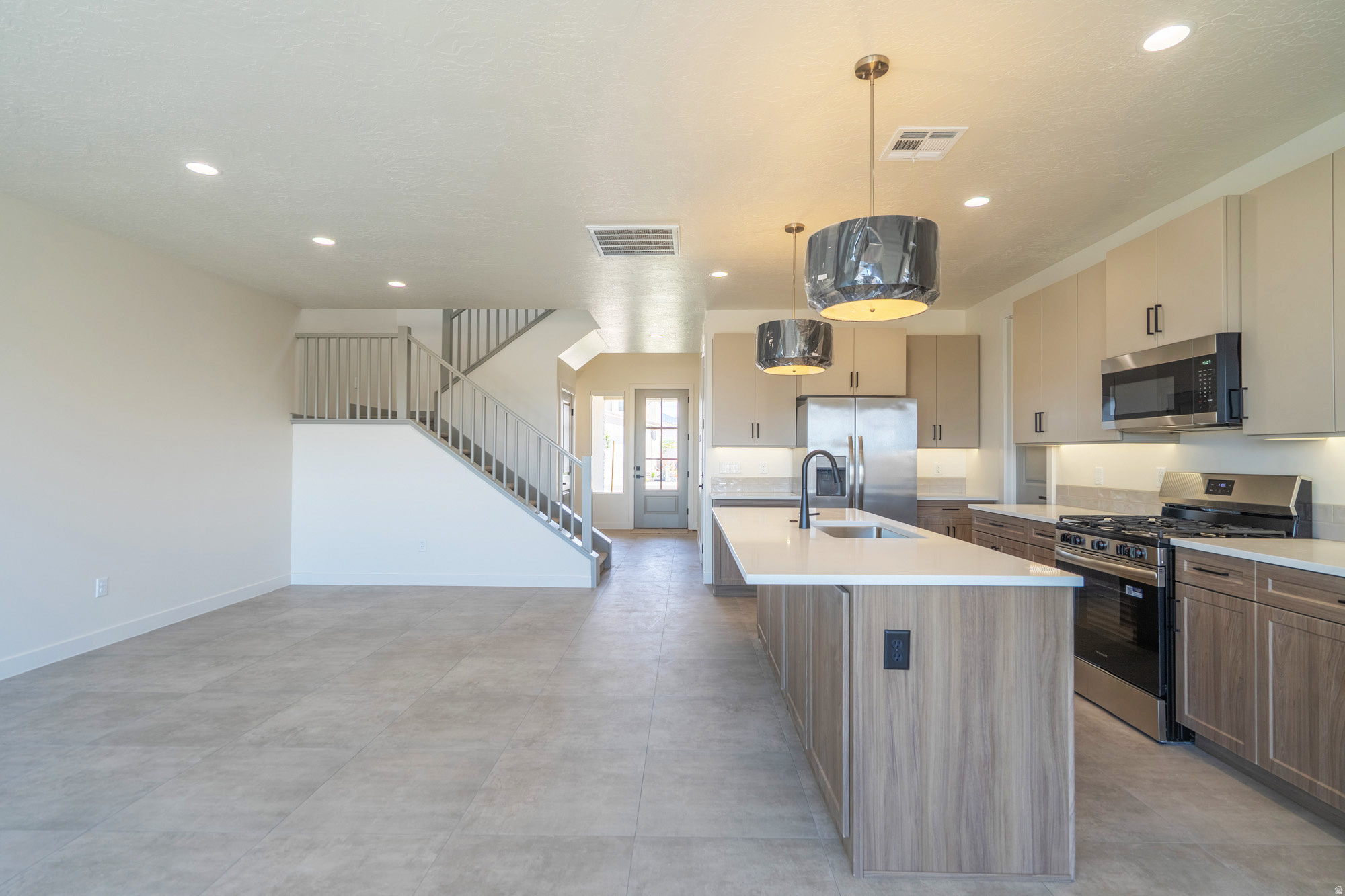 SKY VIEW SUB - Residential