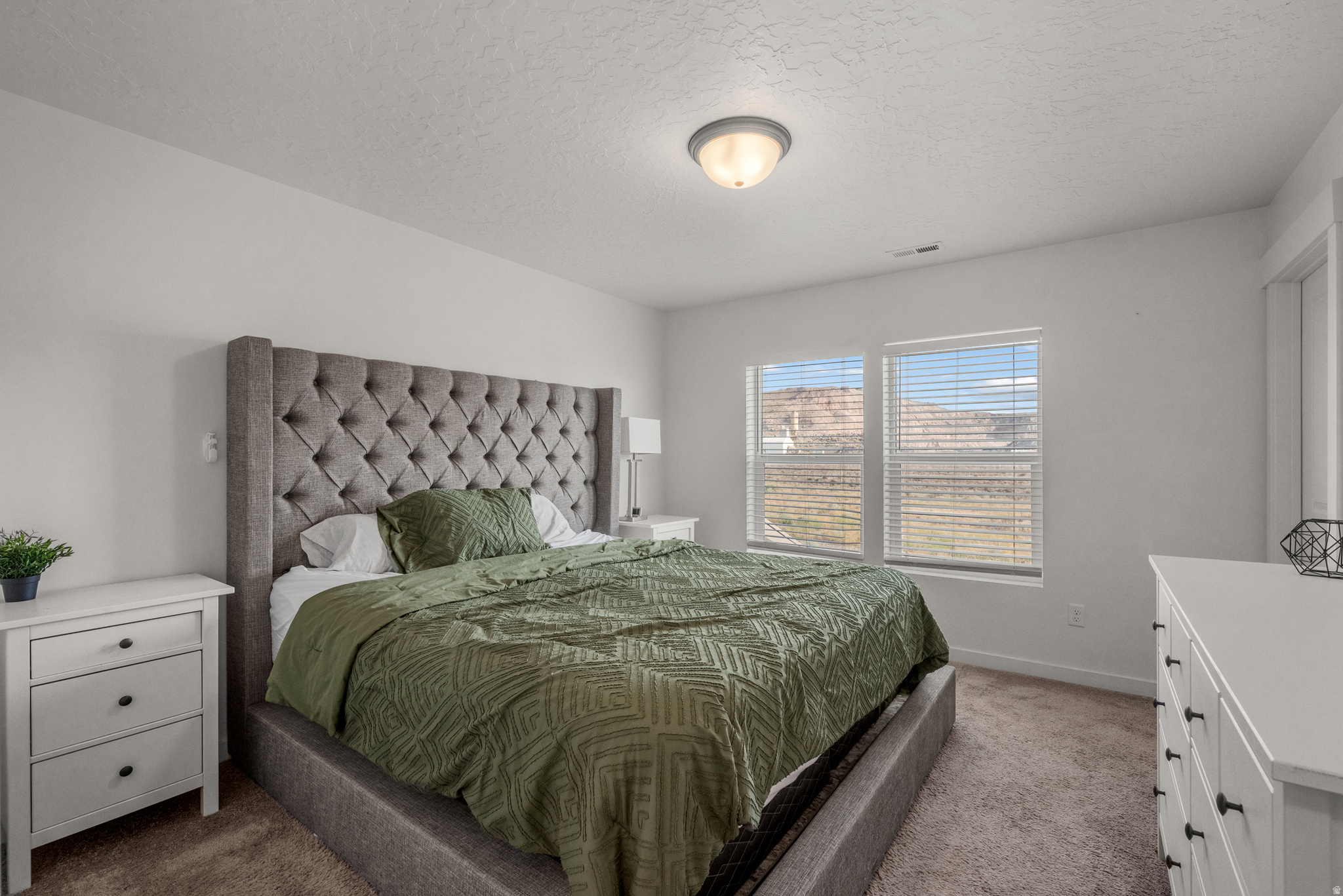 SCENIC MOUNTAIN - Residential