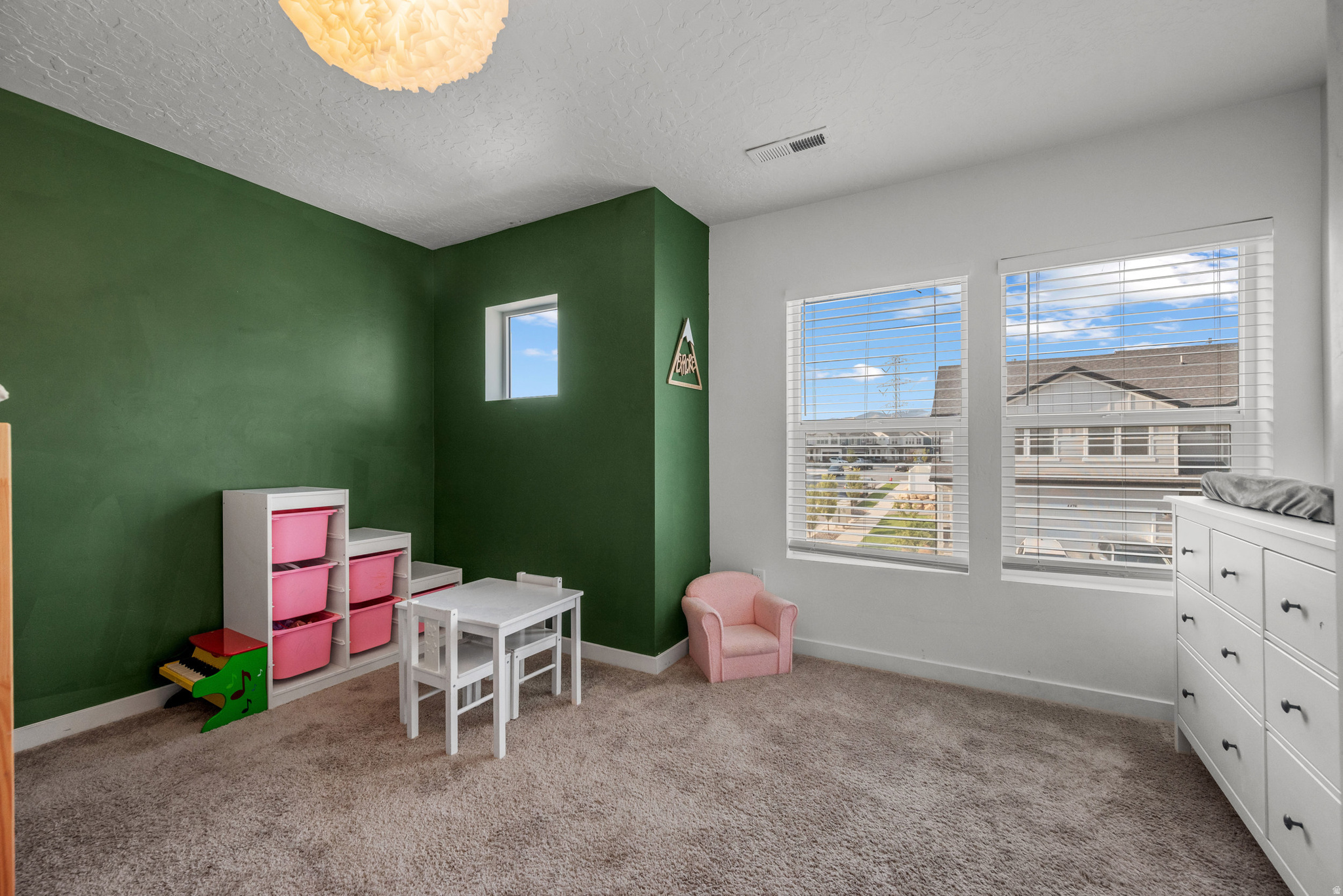 SCENIC MOUNTAIN - Residential