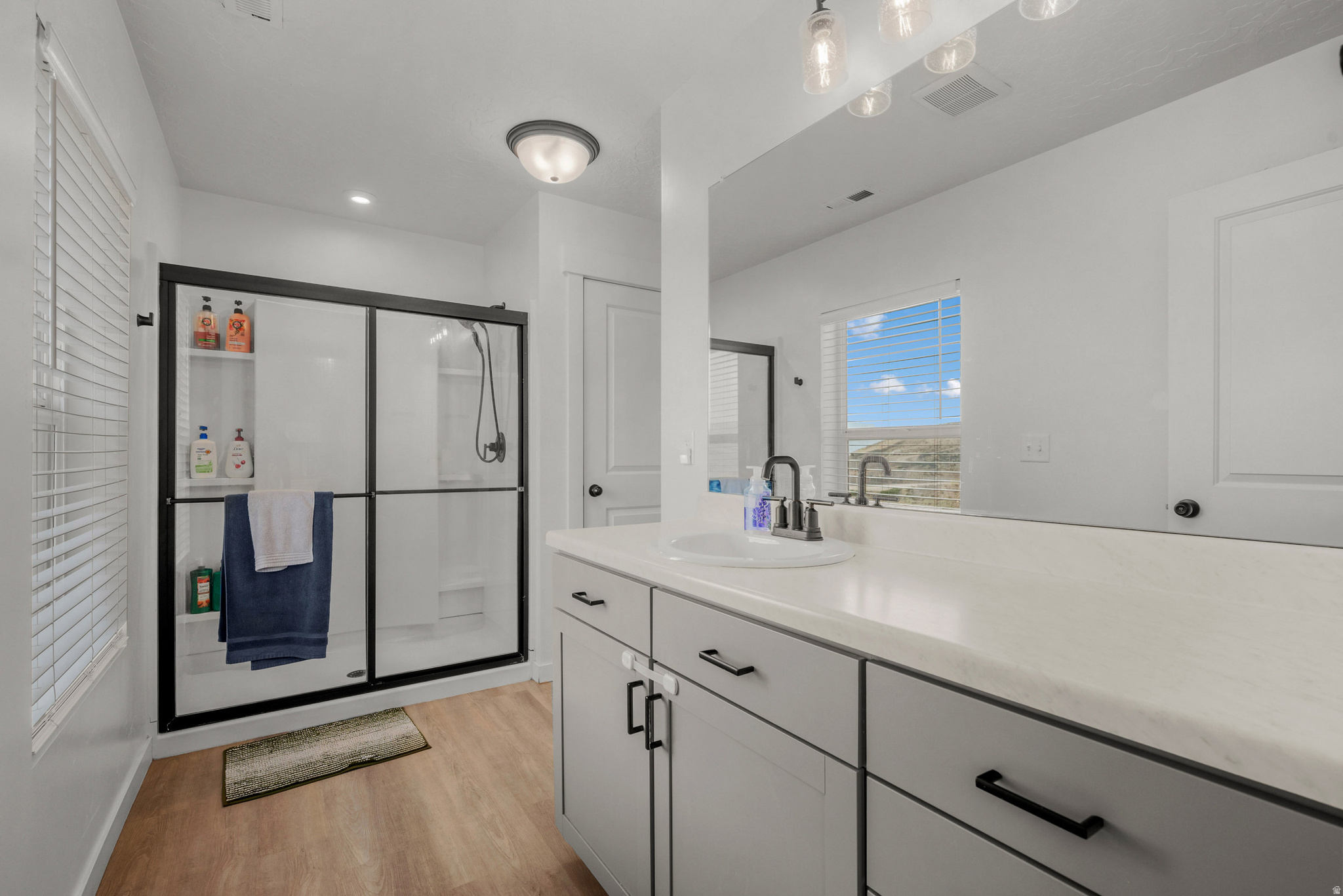 SCENIC MOUNTAIN - Residential