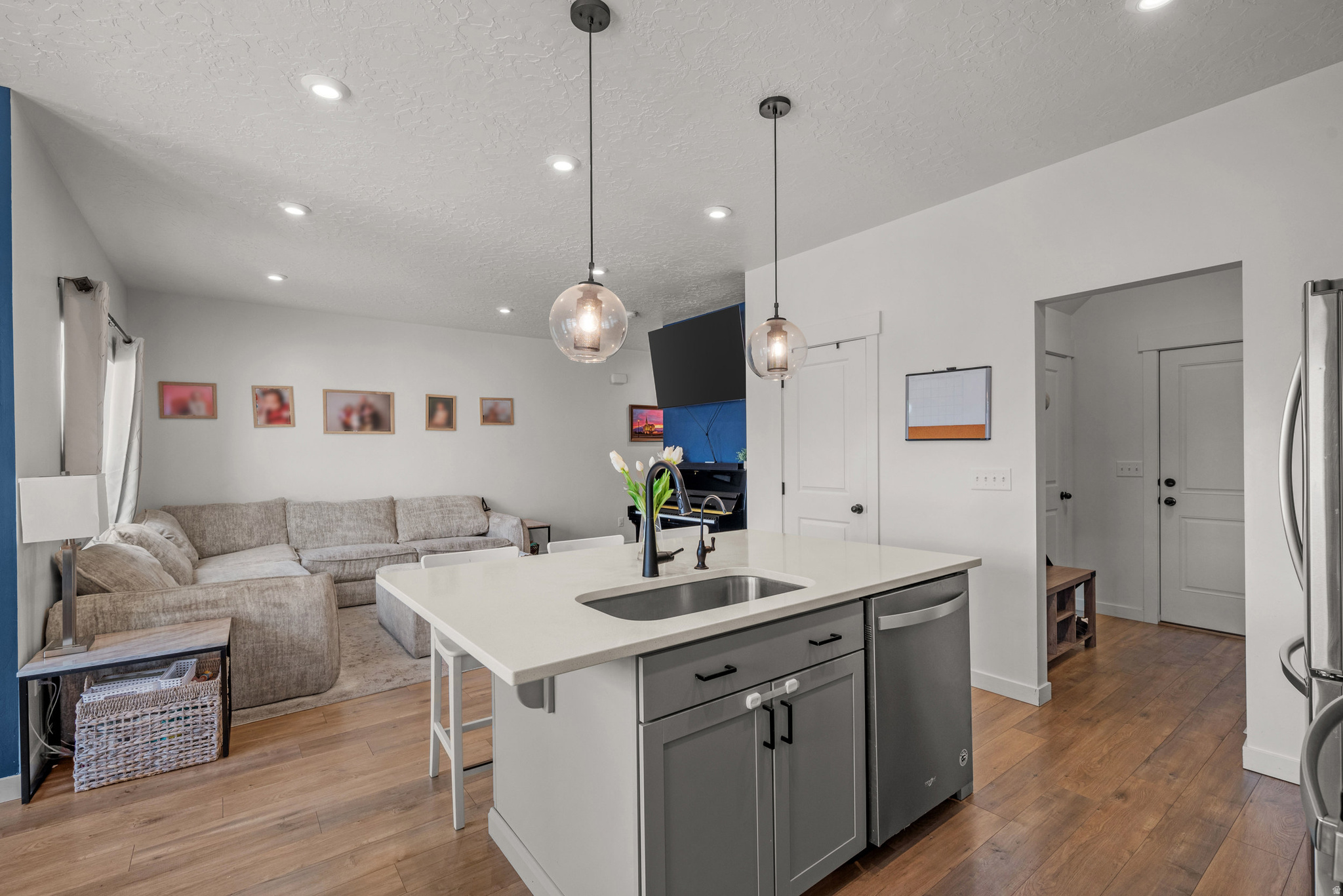 SCENIC MOUNTAIN - Residential