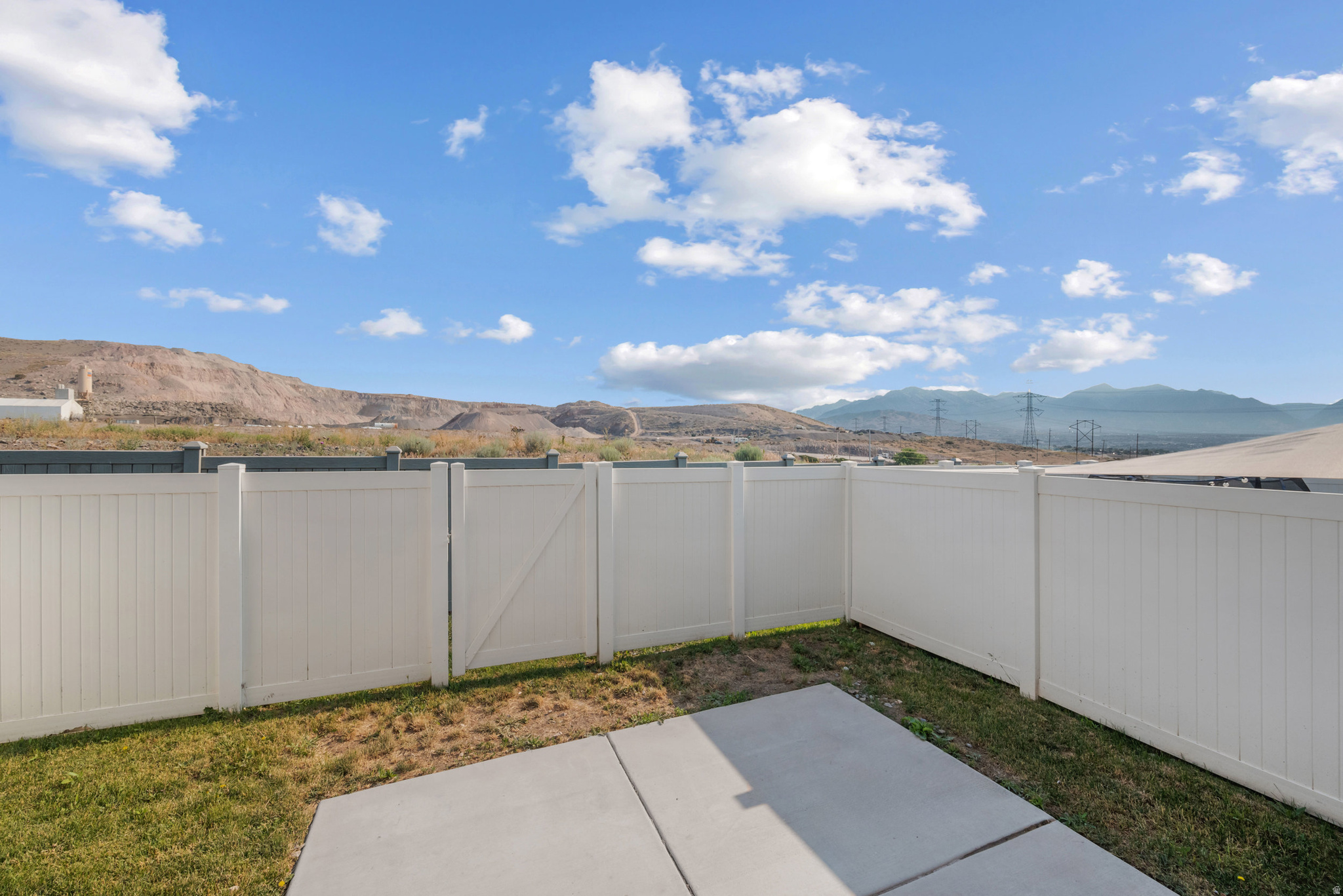 SCENIC MOUNTAIN - Residential