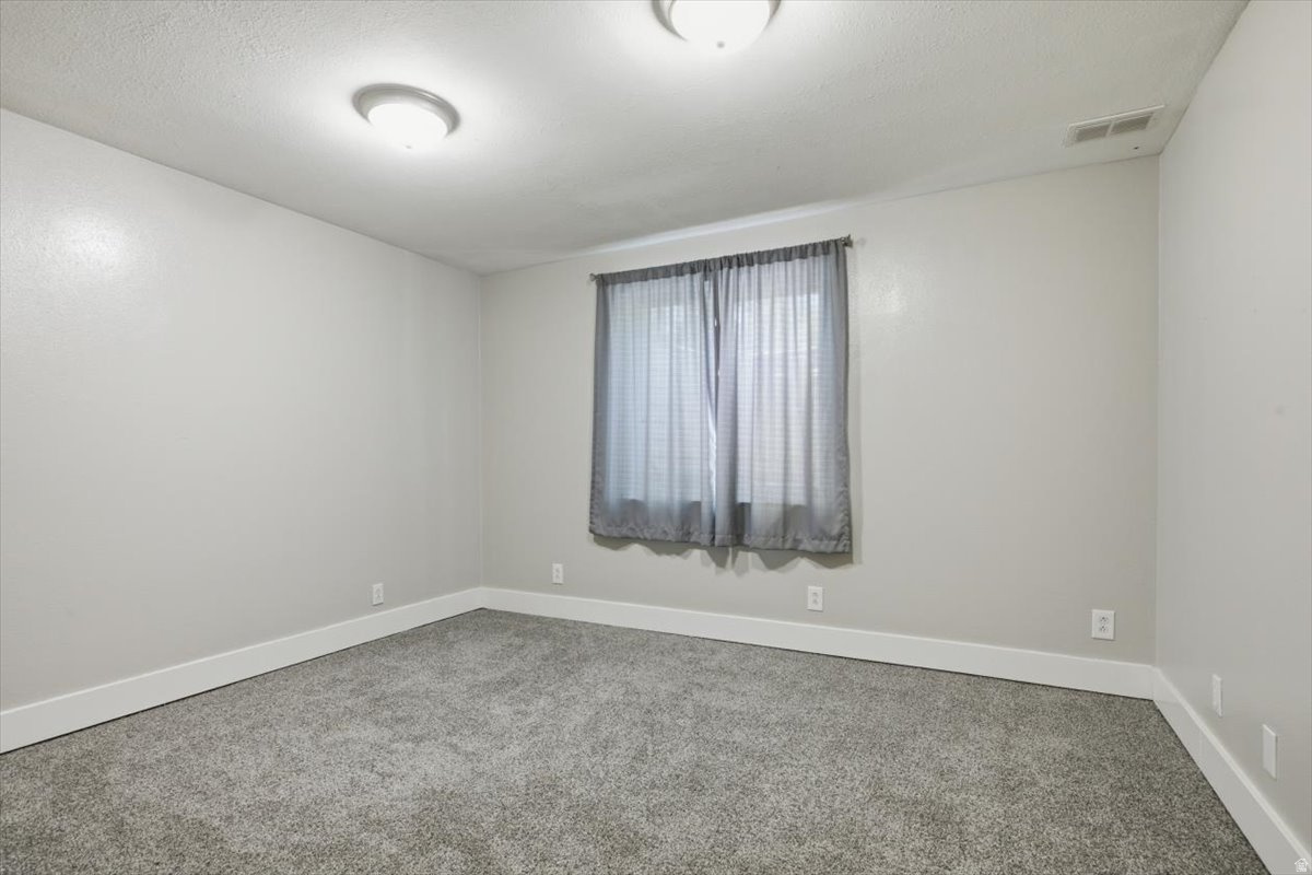 PHEASANT HOLLOW EST - Residential