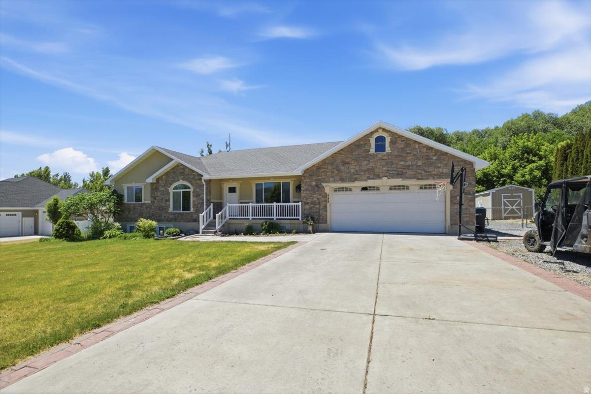 PHEASANT HOLLOW EST - Residential