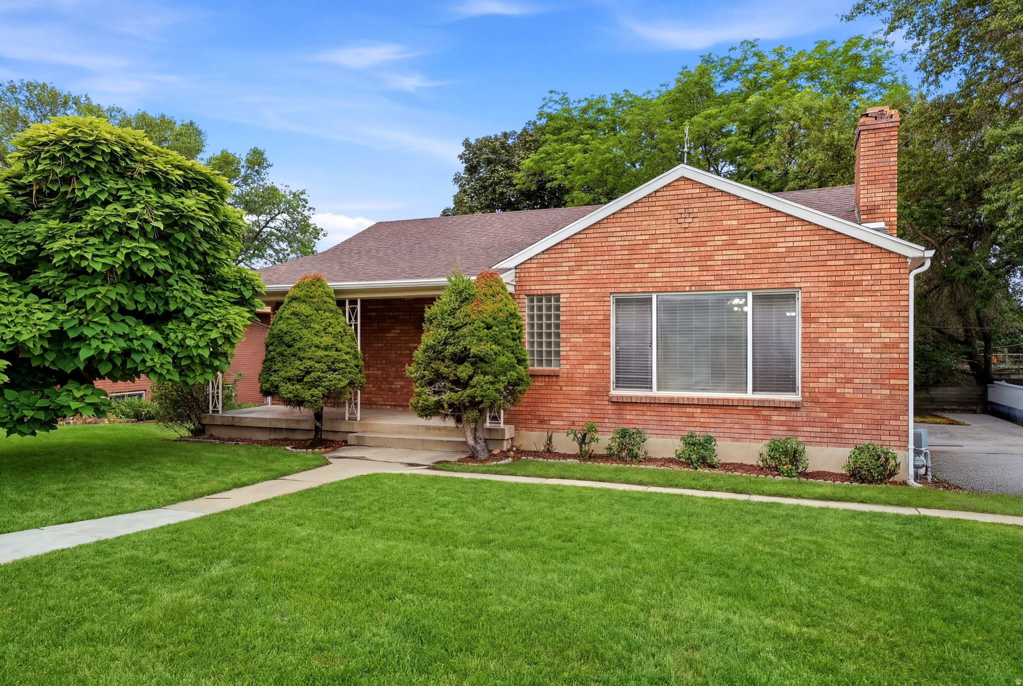 SUNNYSIDE HEIGHTS - Residential