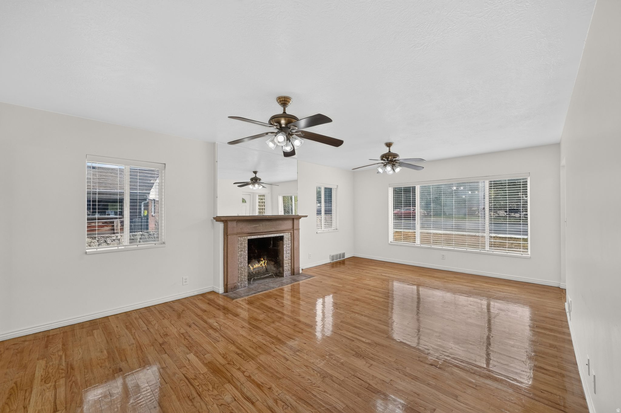 SUNNYSIDE HEIGHTS - Residential