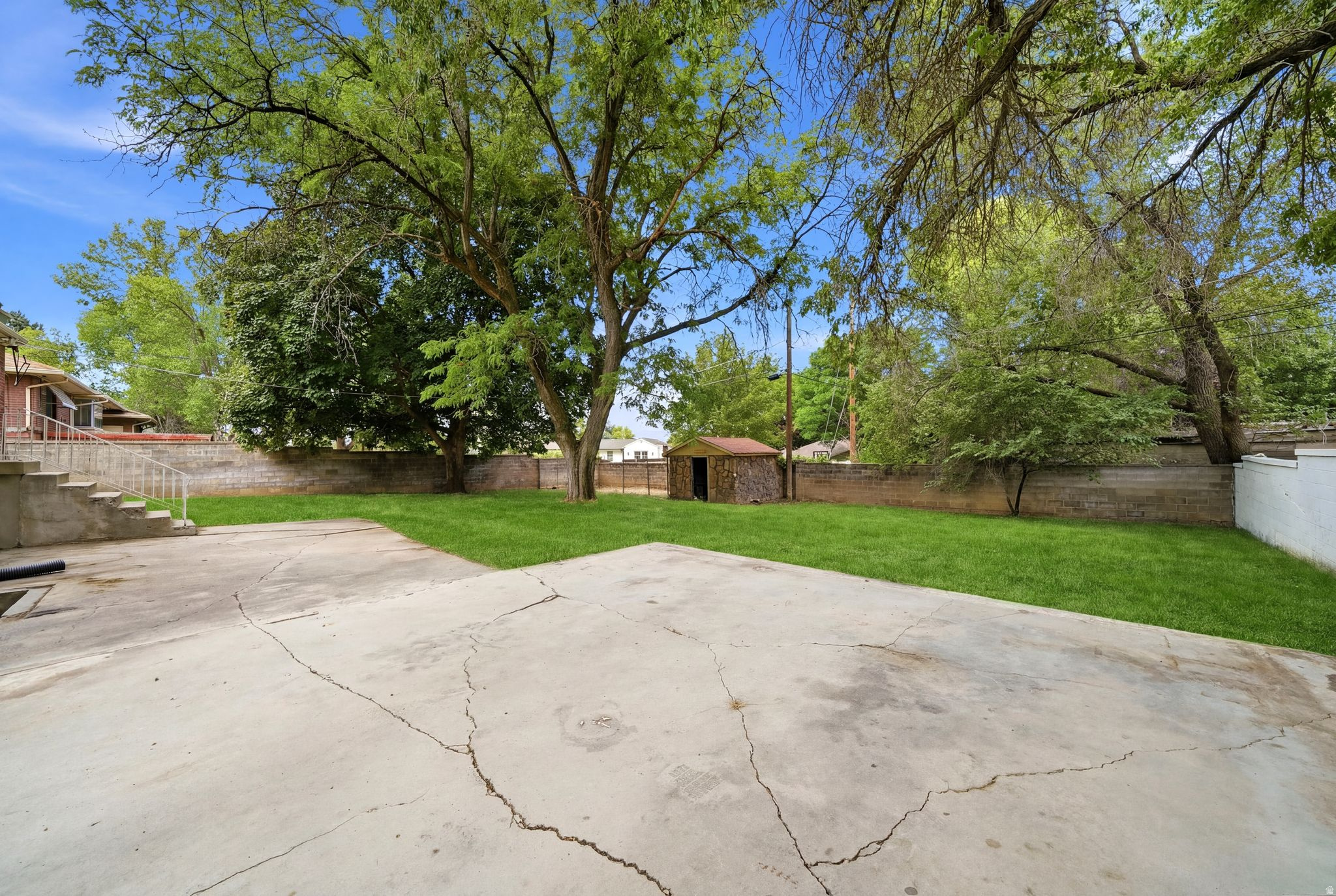SUNNYSIDE HEIGHTS - Residential