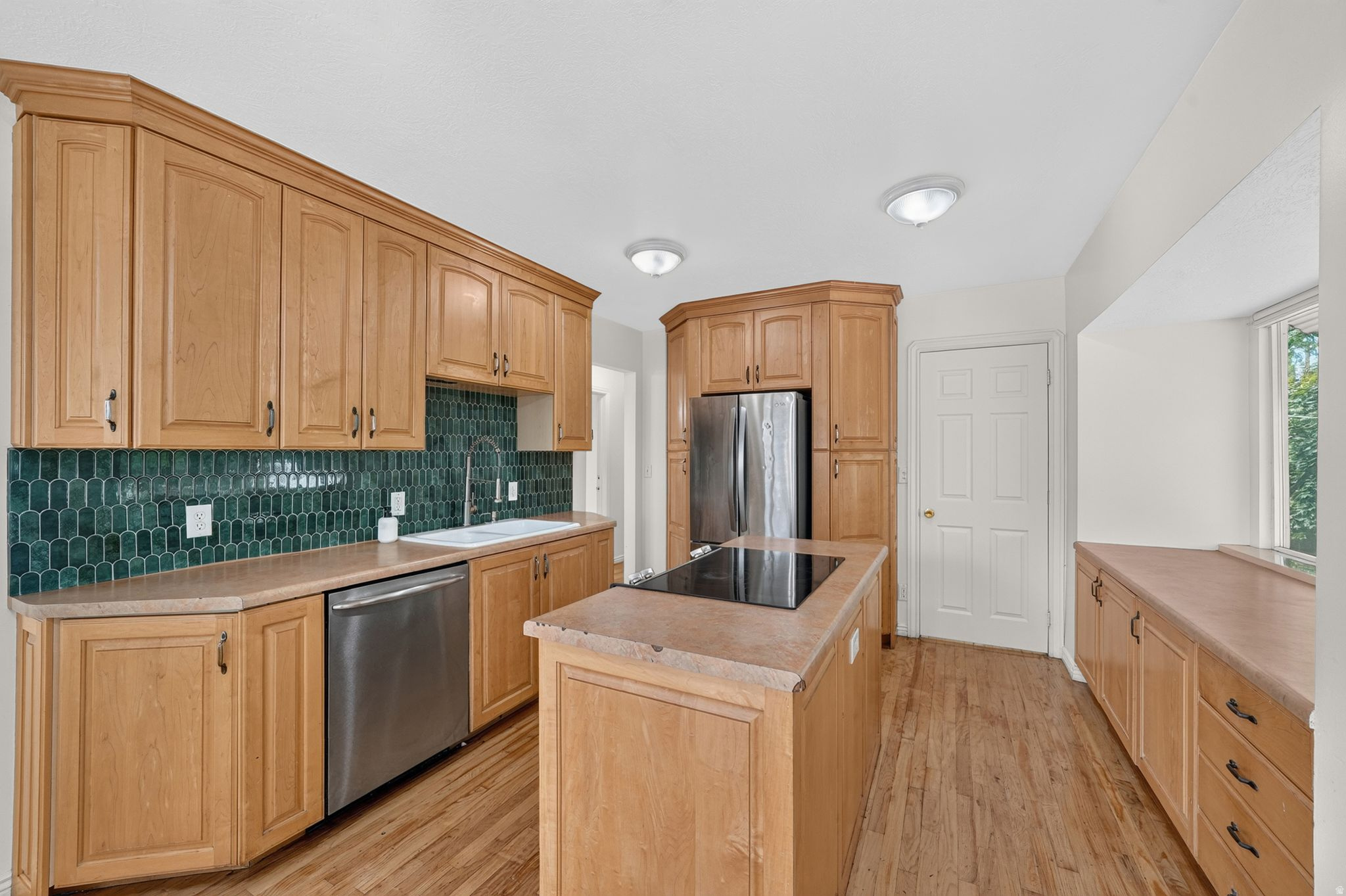 SUNNYSIDE HEIGHTS - Residential