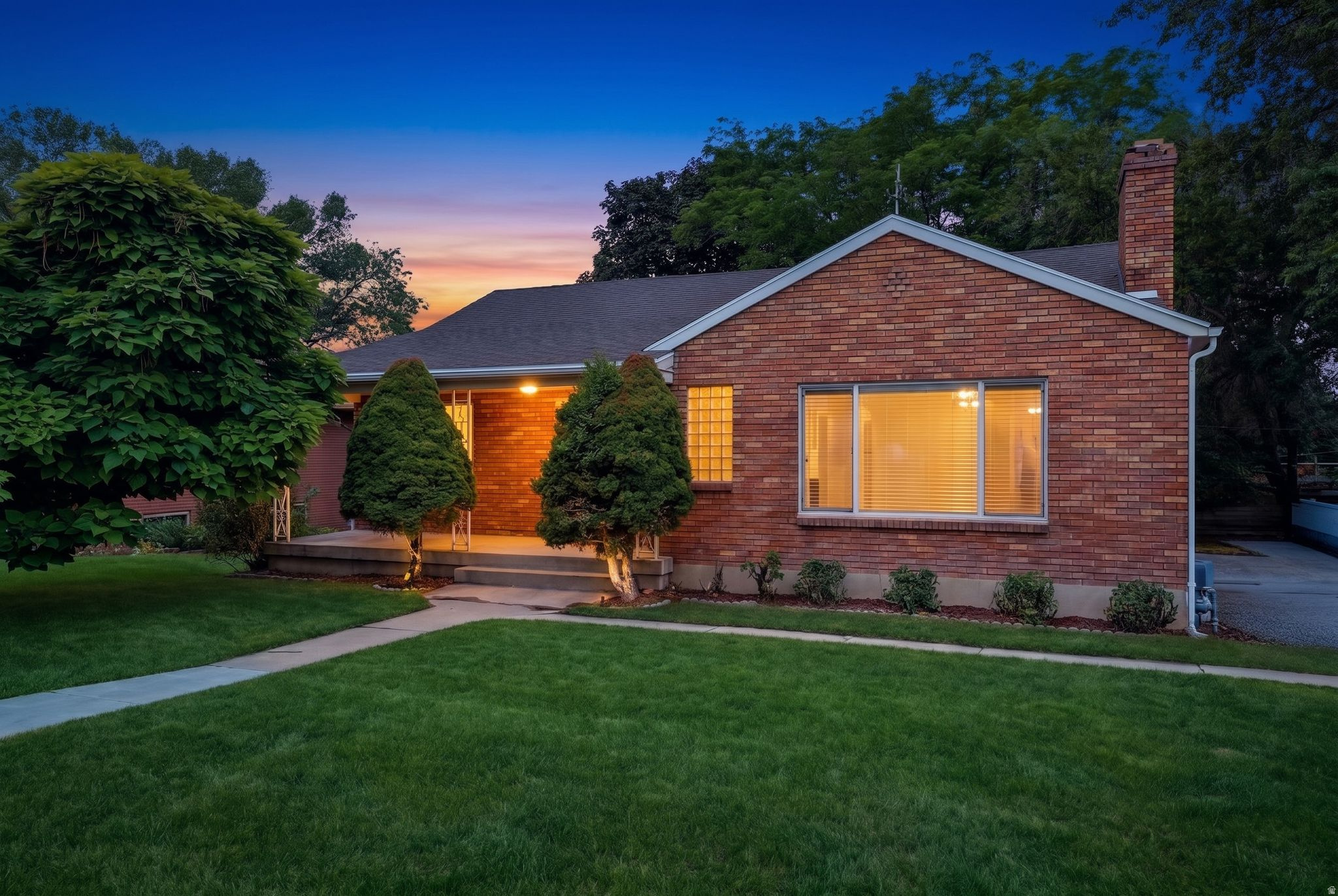 SUNNYSIDE HEIGHTS - Residential