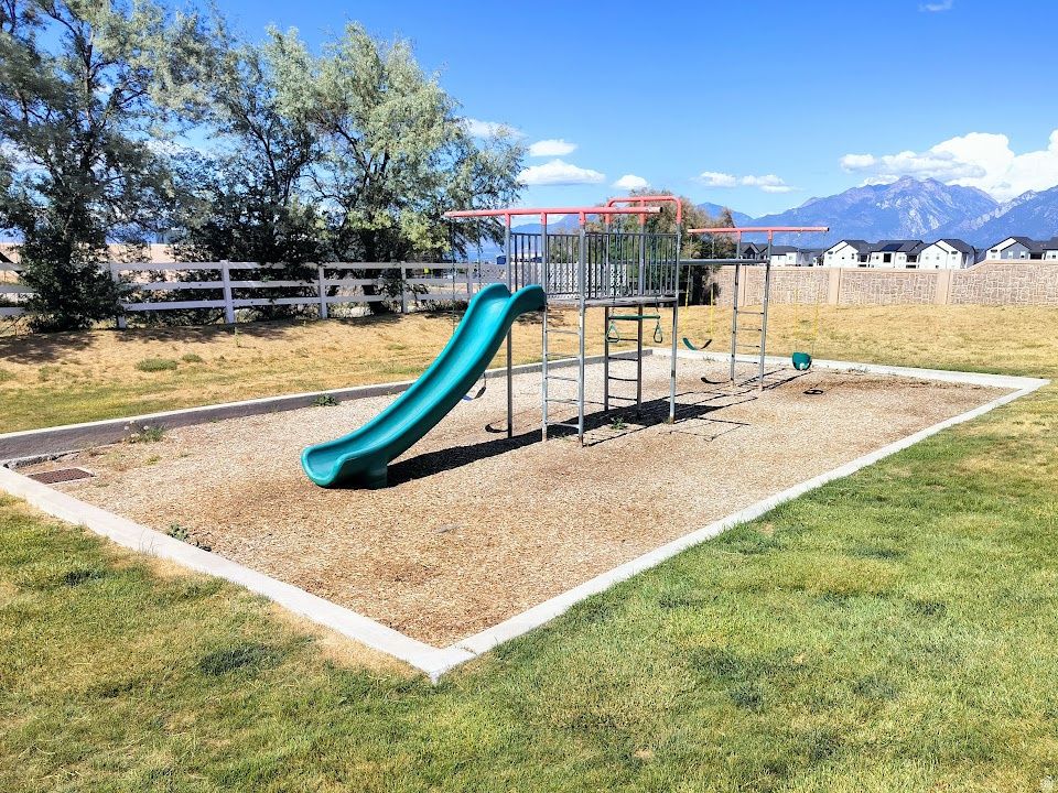 MONARCH MEADOWS - Residential