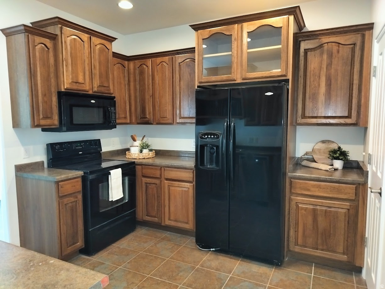 THE VILLAS AT MONARCH MEADOWS - Residential