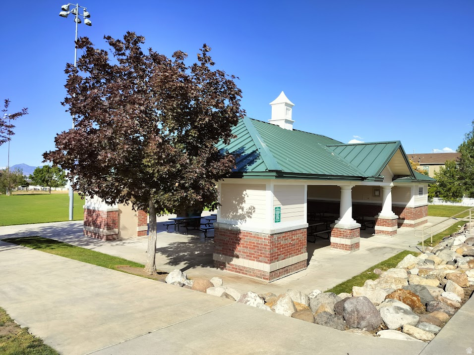 MONARCH MEADOWS - Residential