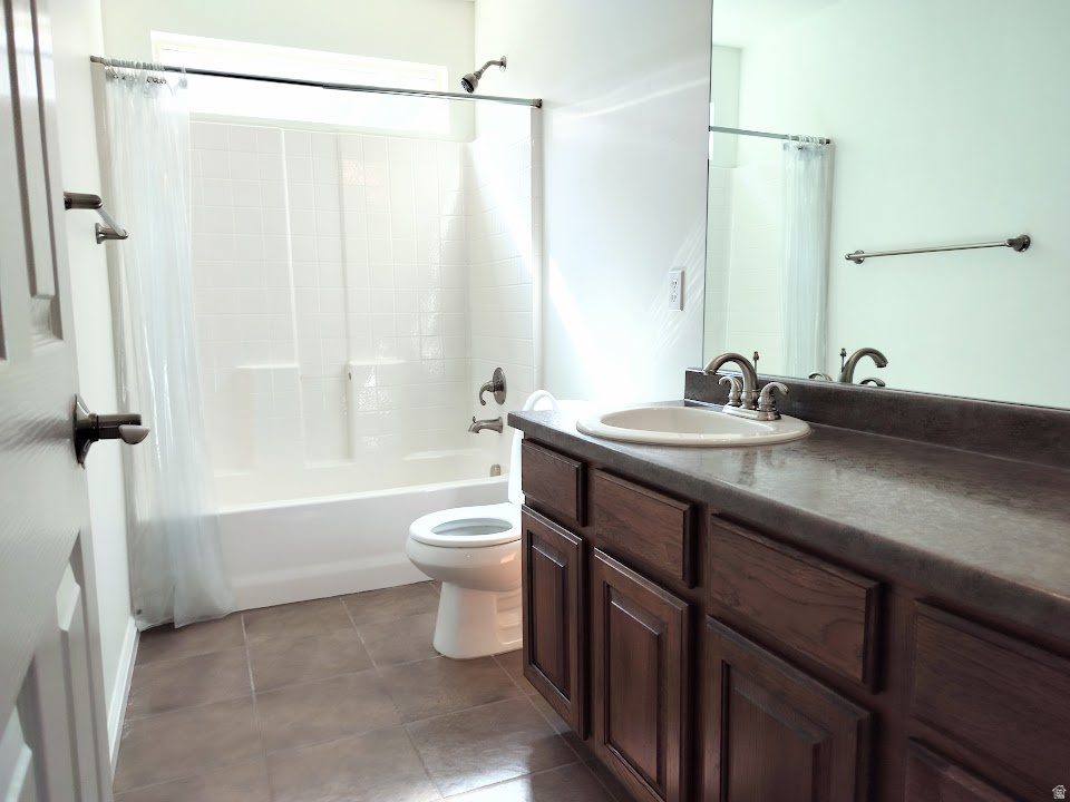 MONARCH MEADOWS - Residential