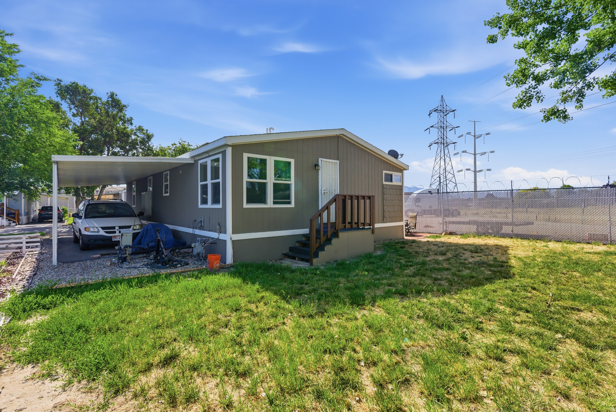 MOUNTAIN VIEW MHC - Residential