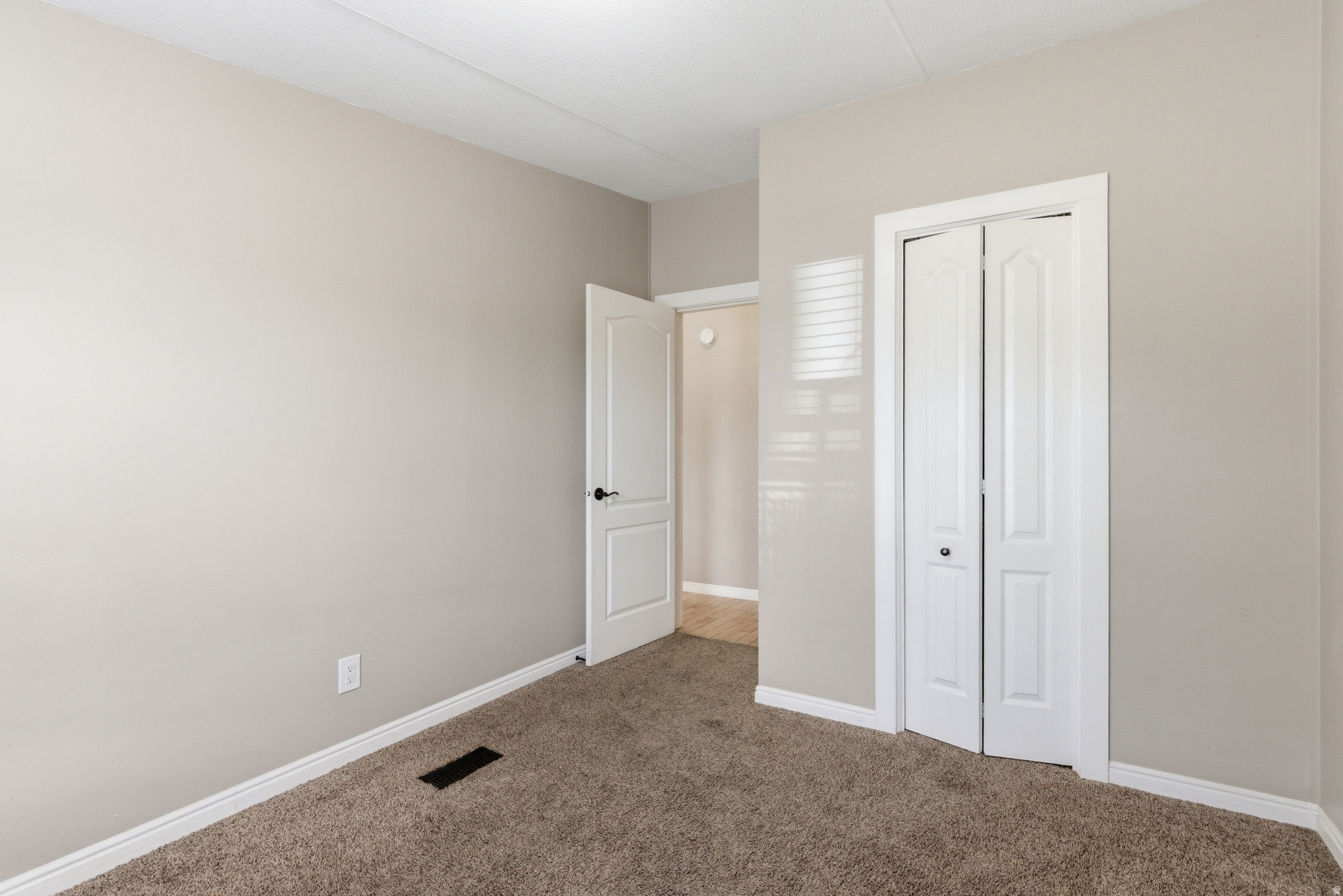 MOUNTAIN VIEW MHC - Residential