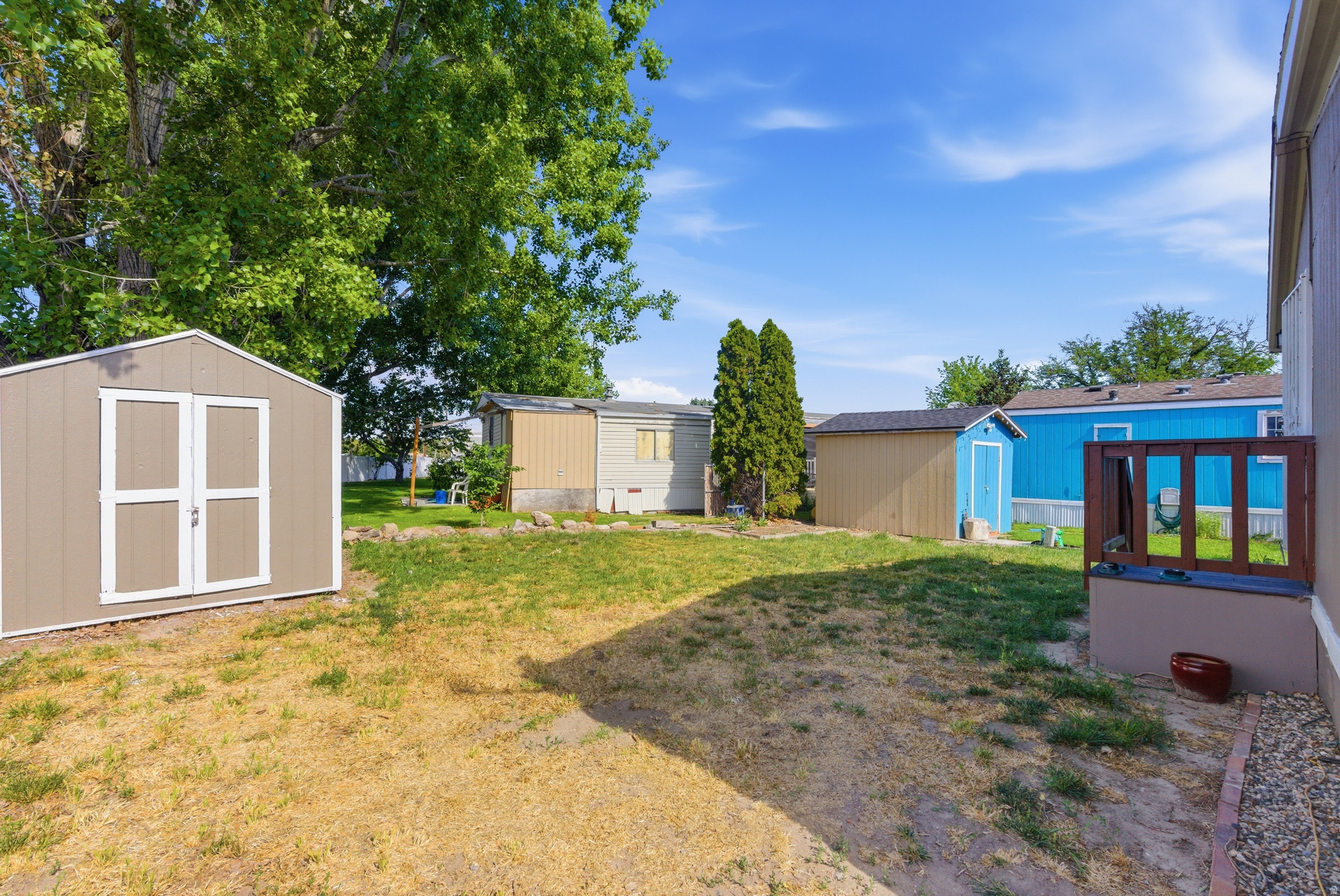 MOUNTAIN VIEW MHC - Residential