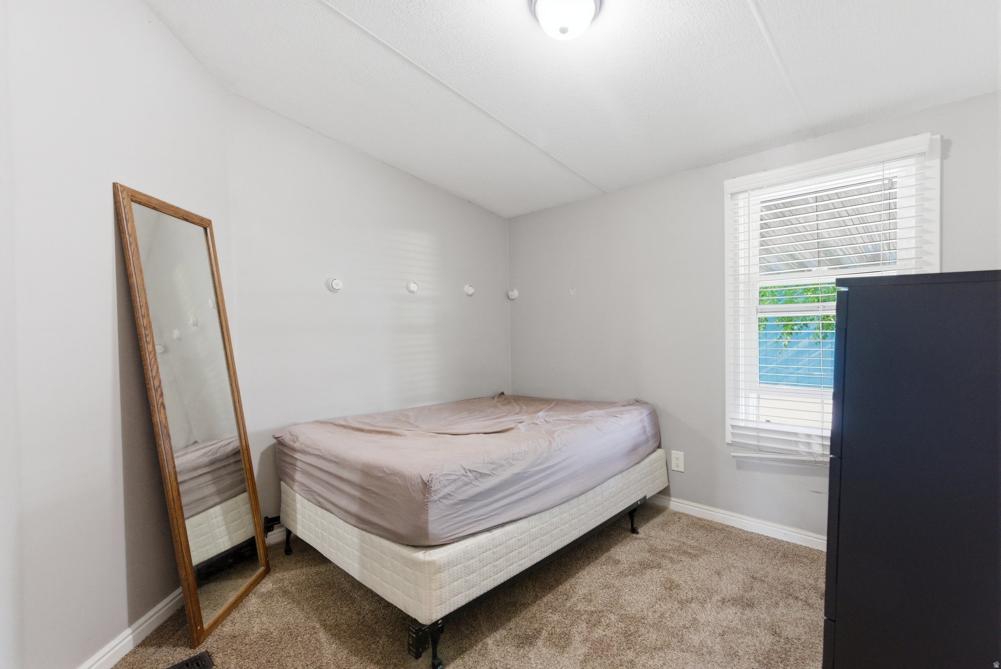 MOUNTAIN VIEW MHC - Residential