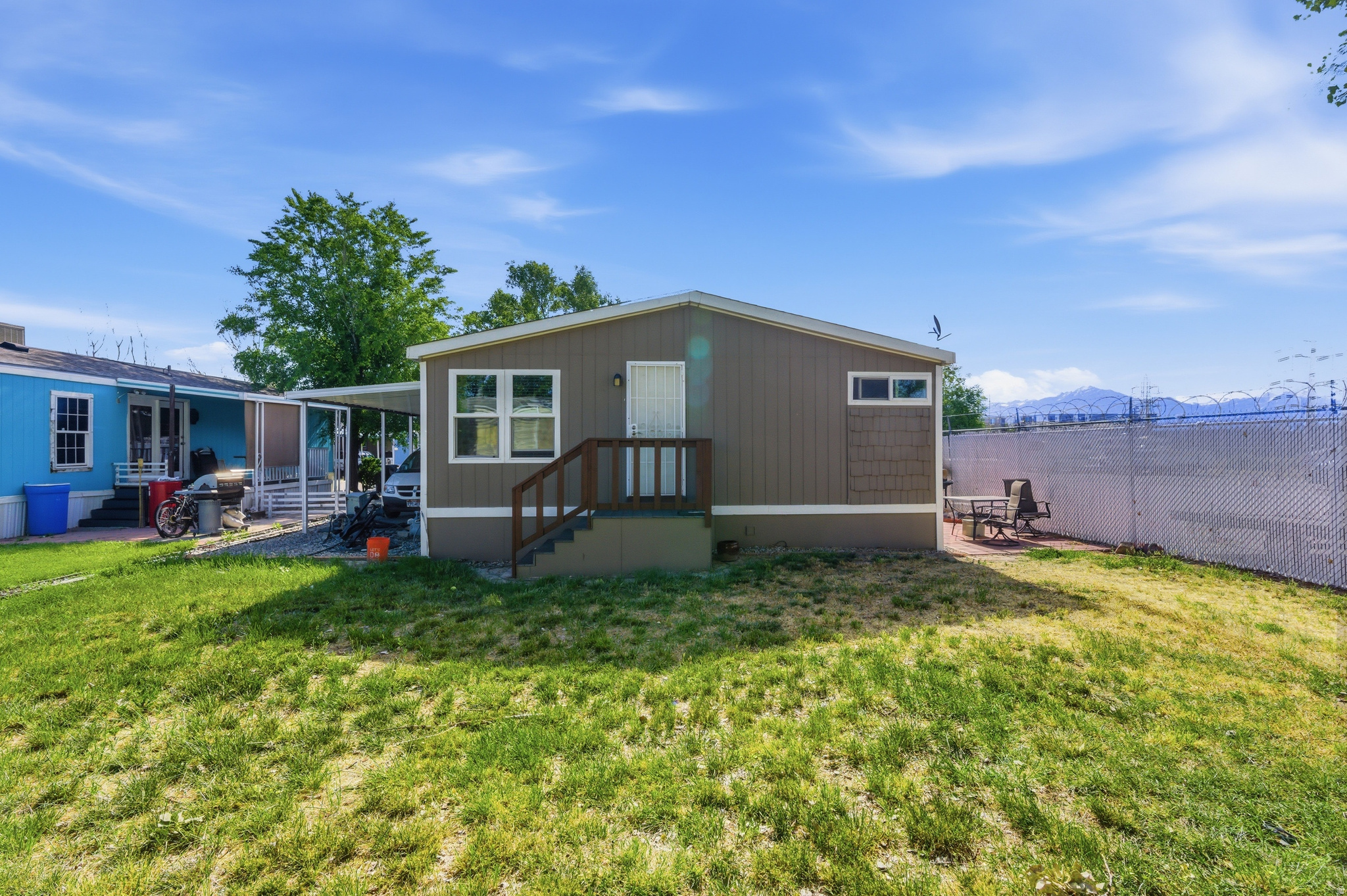 MOUNTAIN VIEW MHC - Residential