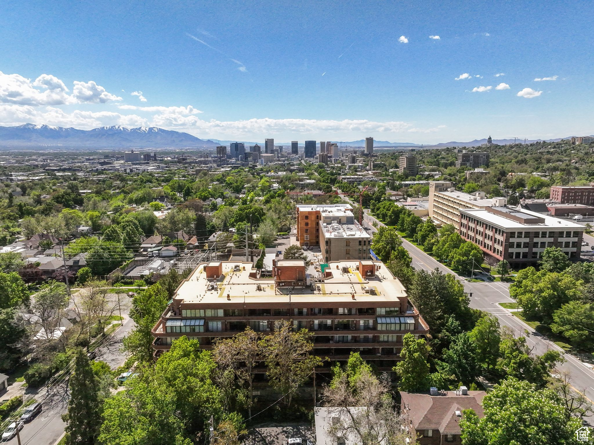 ARLINGTON PLACE - Residential