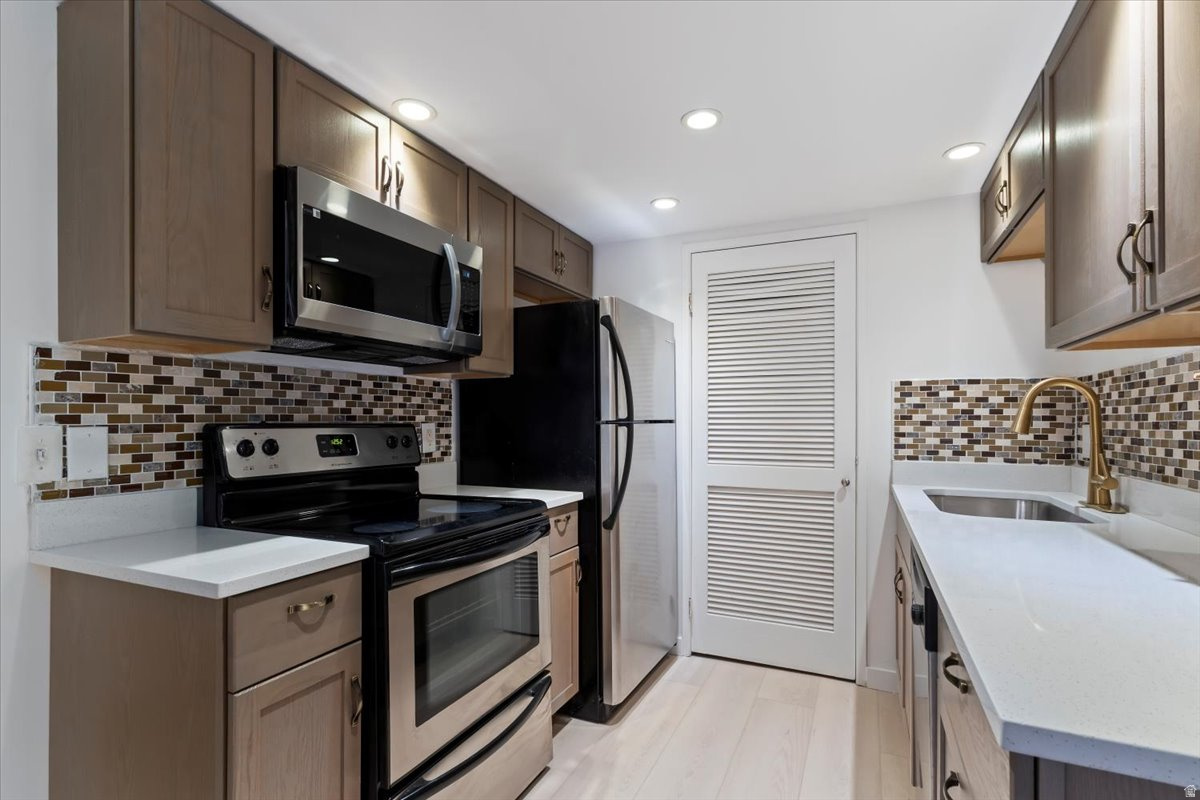 ARLINGTON PLACE - Residential