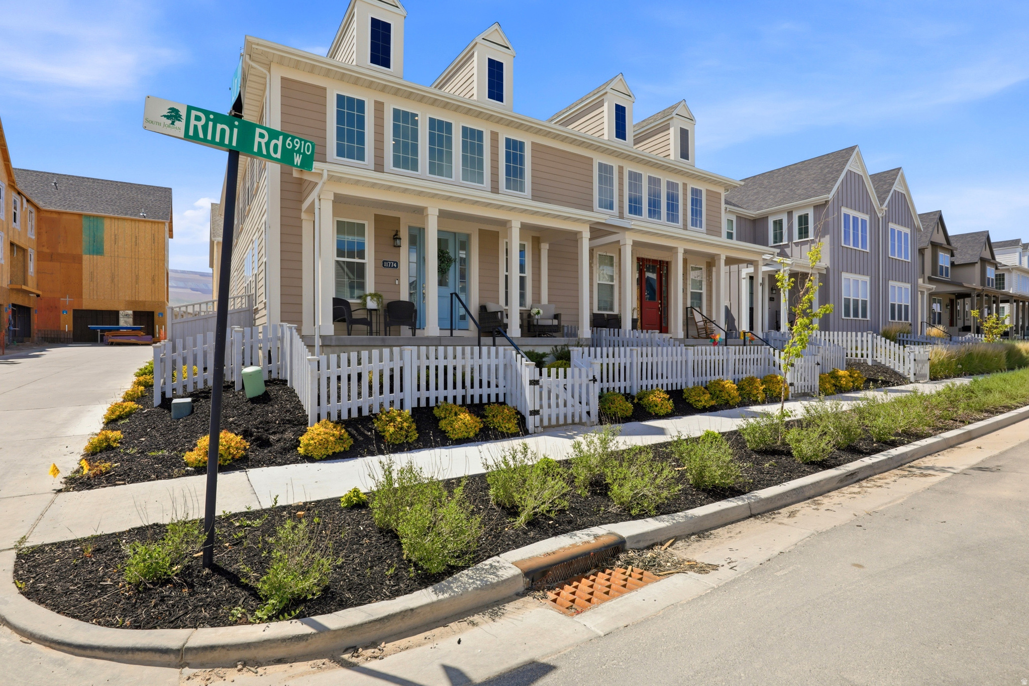 CASCADE VILLAGE AT DAYBREAK - Residential