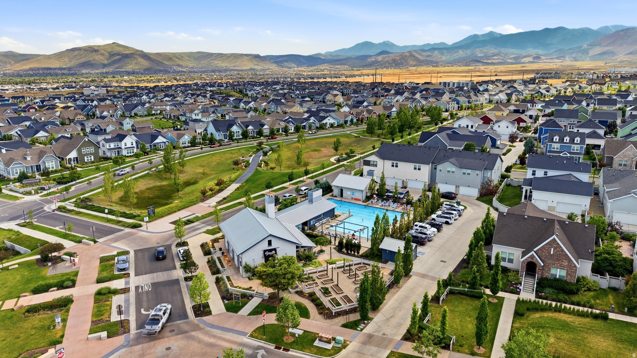 CASCADE VILLAGE AT DAYBREAK - Residential