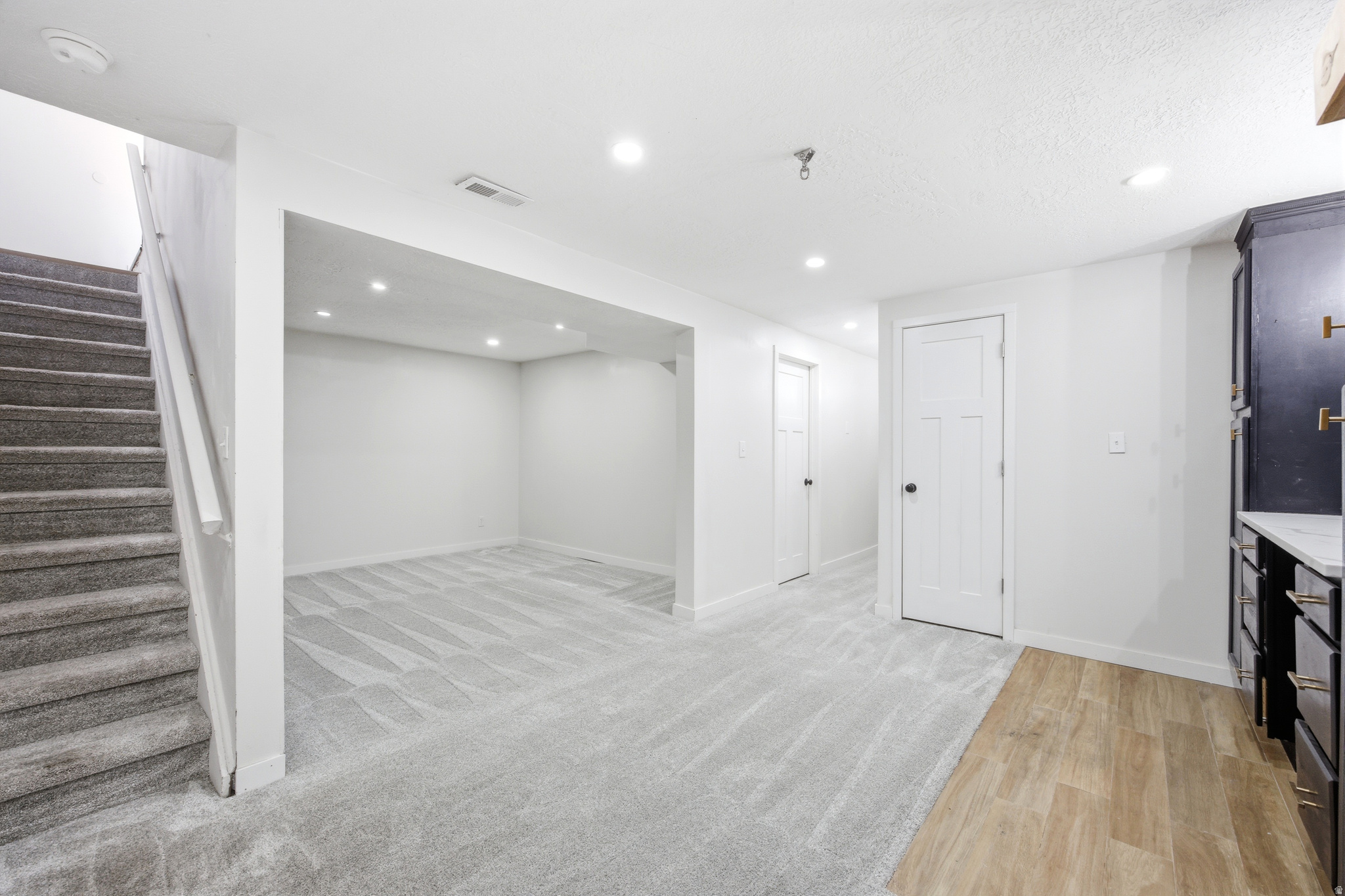 VALLEY SIDE SUBDIVIS - Residential