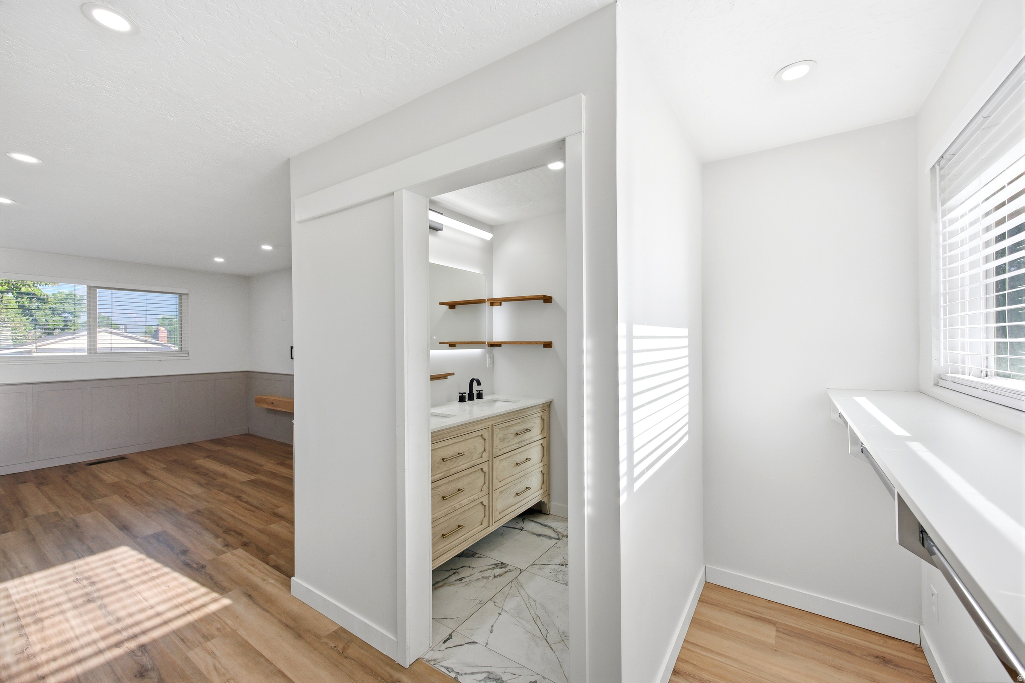 VALLEY SIDE SUBDIVIS - Residential