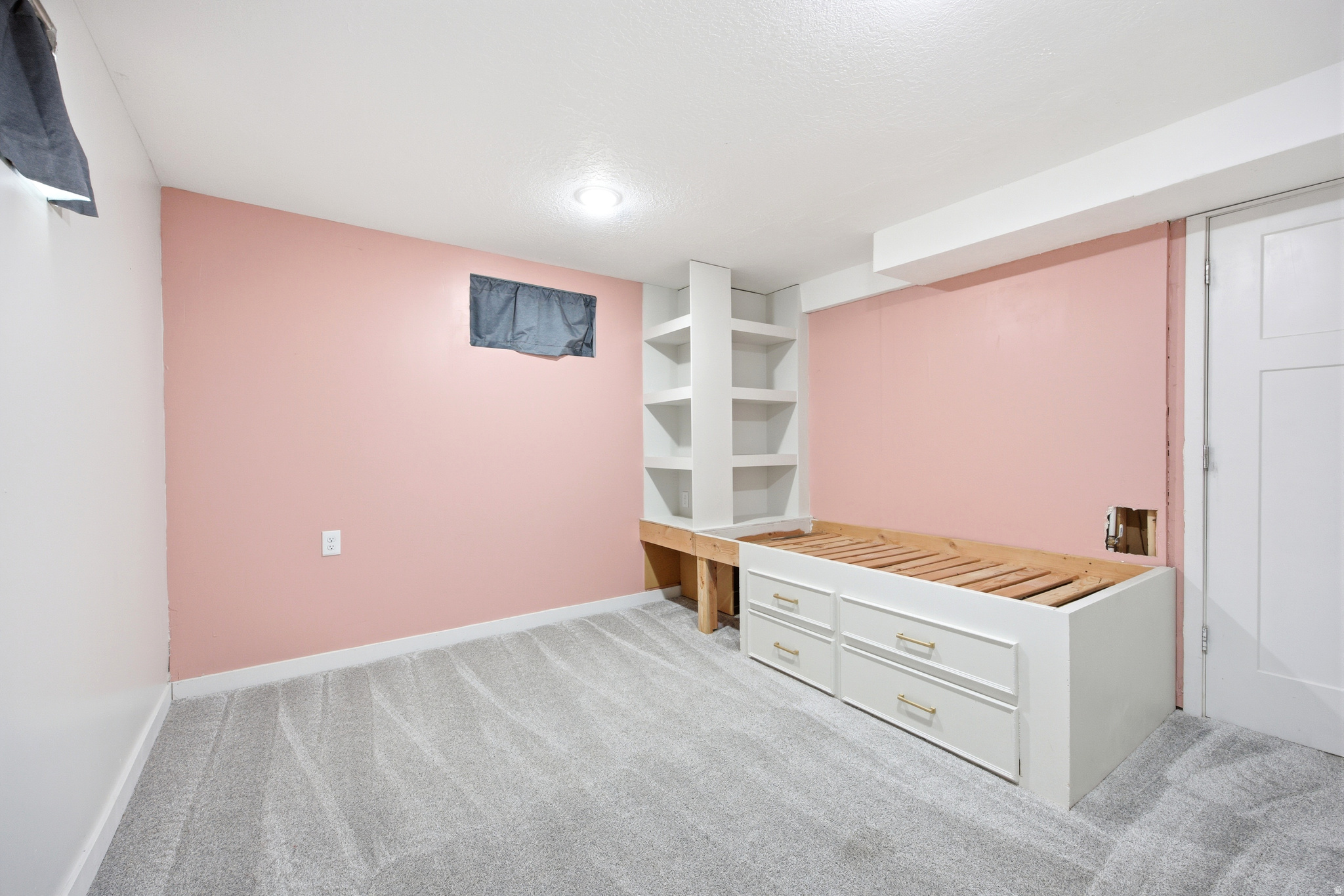 VALLEY SIDE SUBDIVIS - Residential