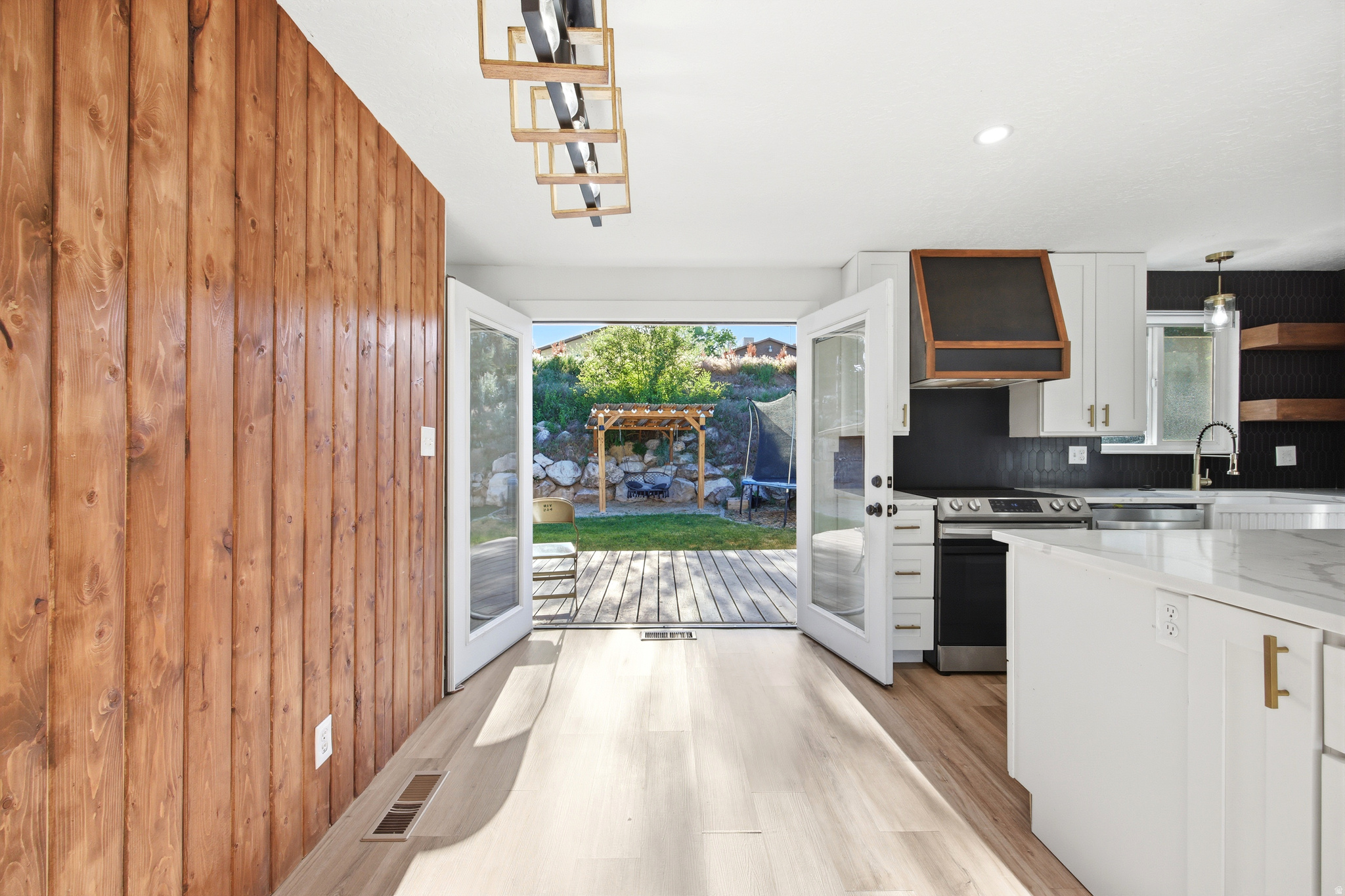 VALLEY SIDE SUBDIVIS - Residential