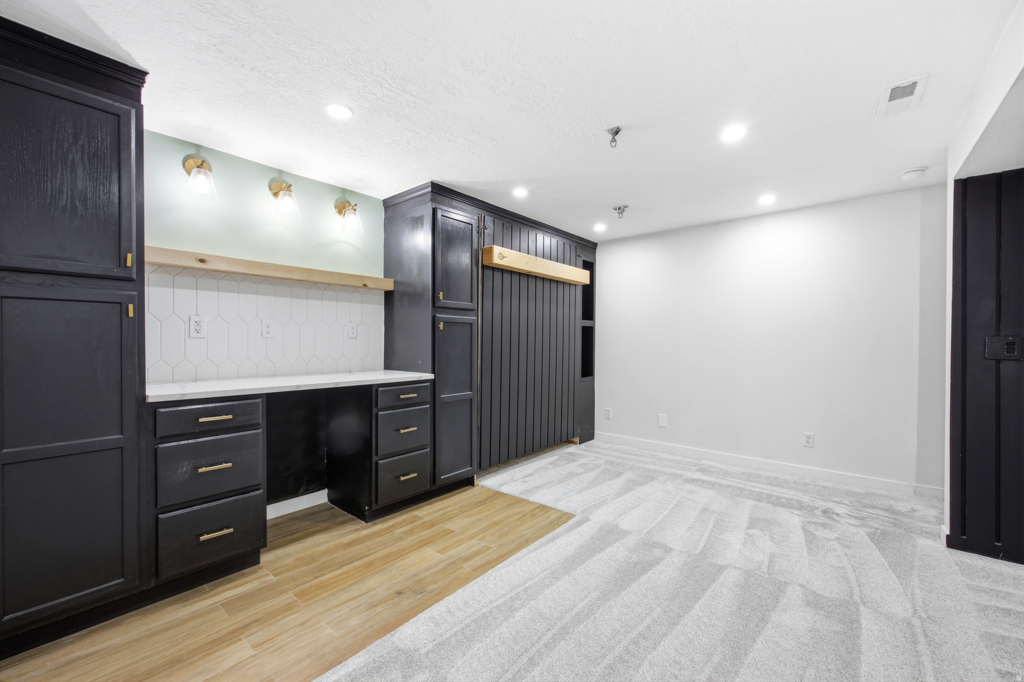 VALLEY SIDE SUBDIVIS - Residential