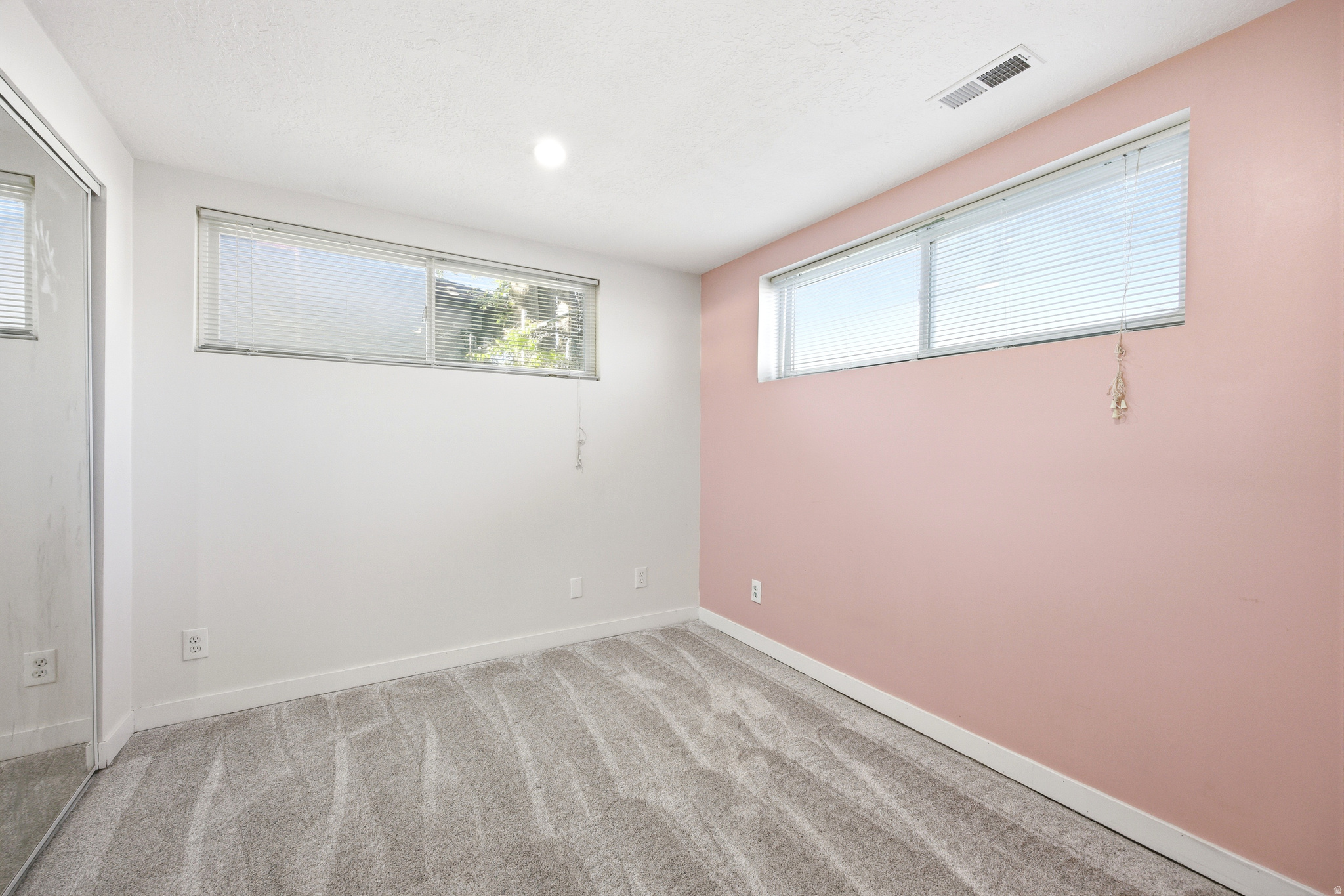 VALLEY SIDE SUBDIVIS - Residential