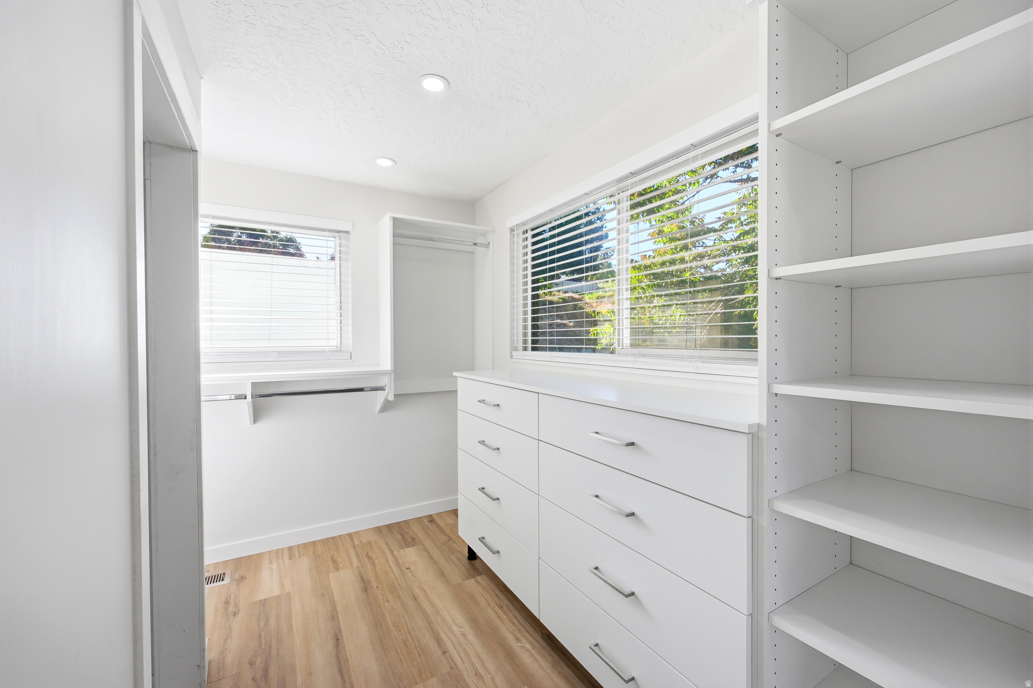 VALLEY SIDE SUBDIVIS - Residential