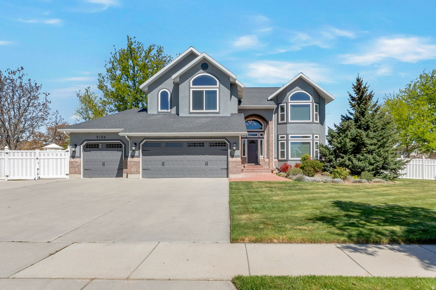 LINCOLN ESTATES - Residential
