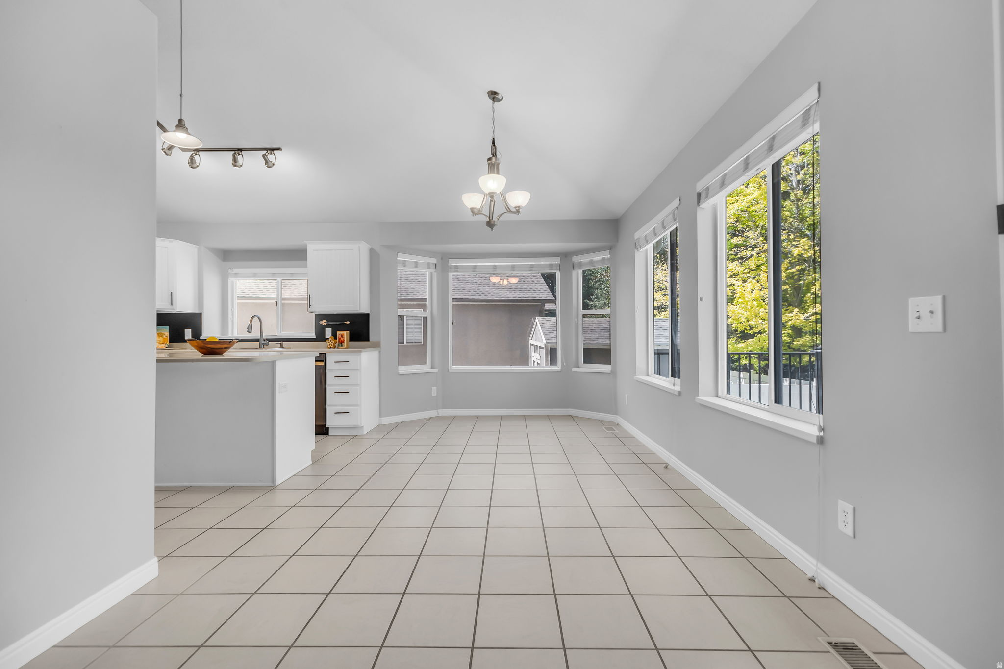 REGENT PLACE - Residential