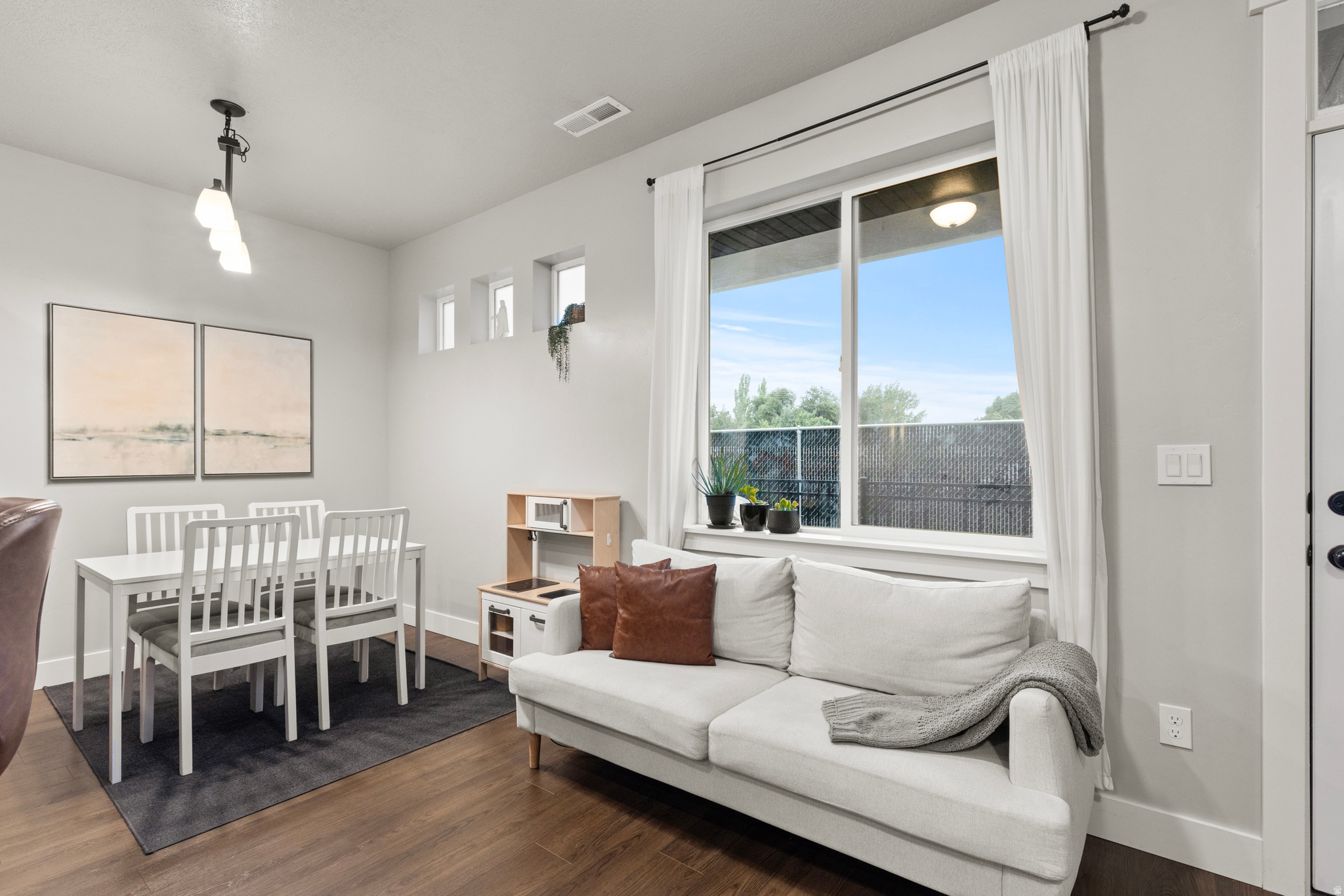 COBBLE CREEK - Residential