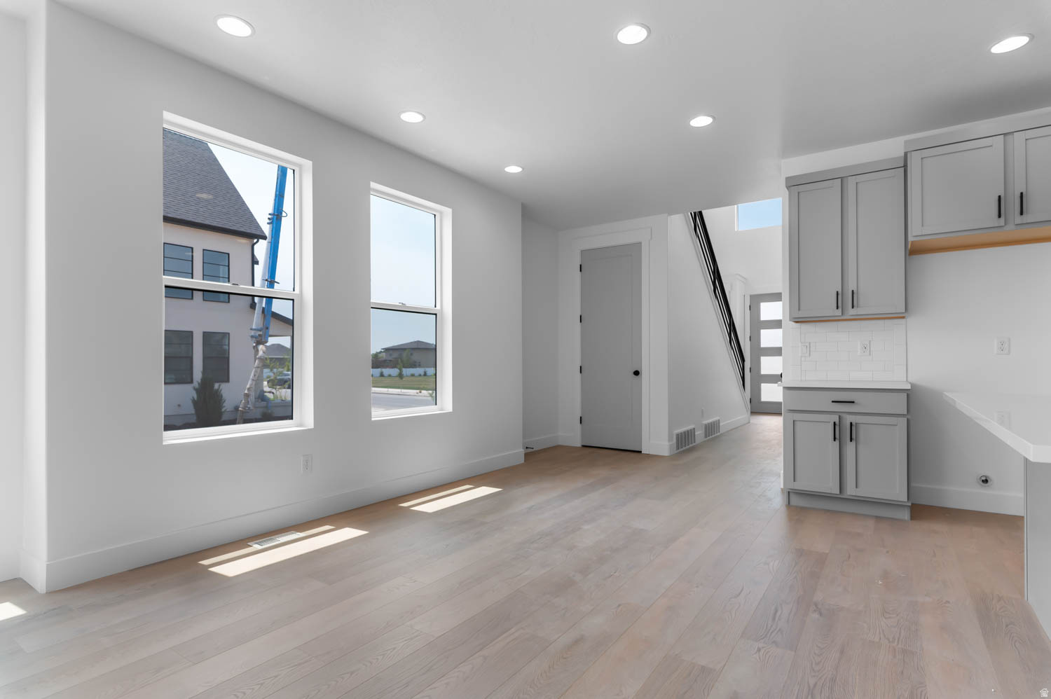 BROADVIEW SHORES COTTAGES 740 - Residential