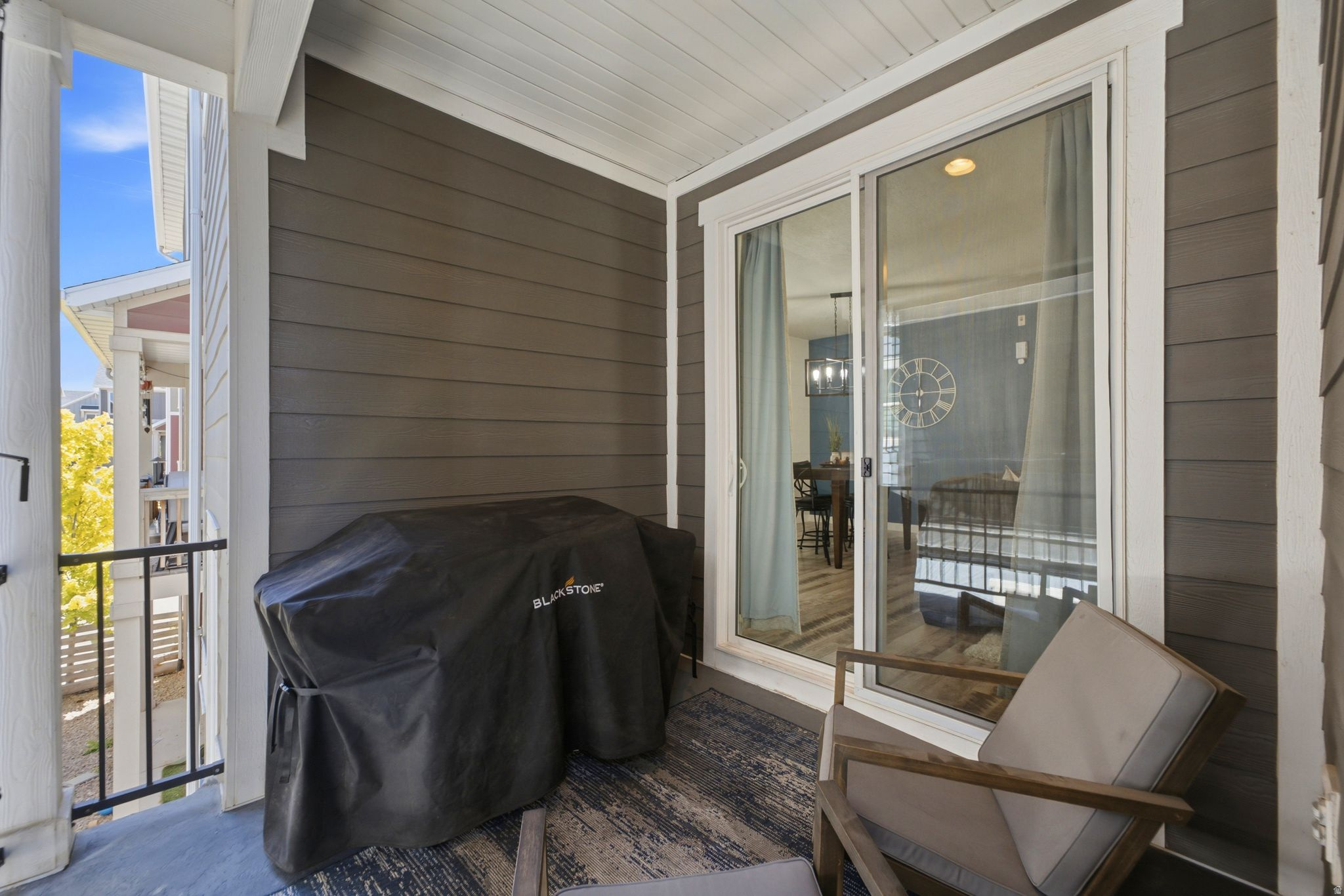 FOUNDERS POINT - Residential