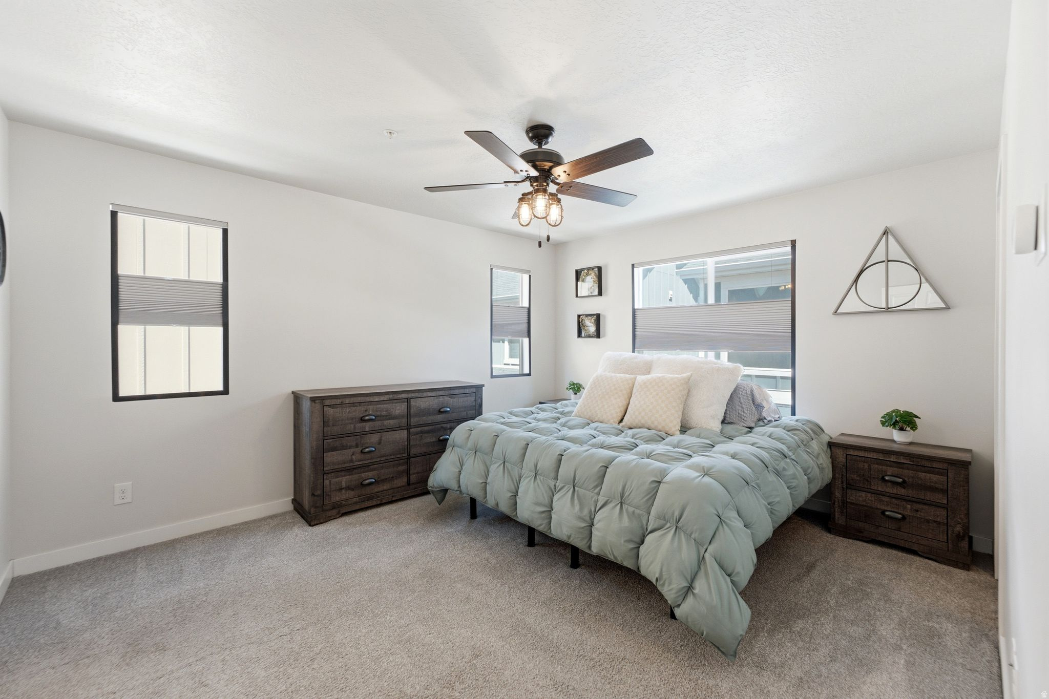FOUNDERS POINT - Residential