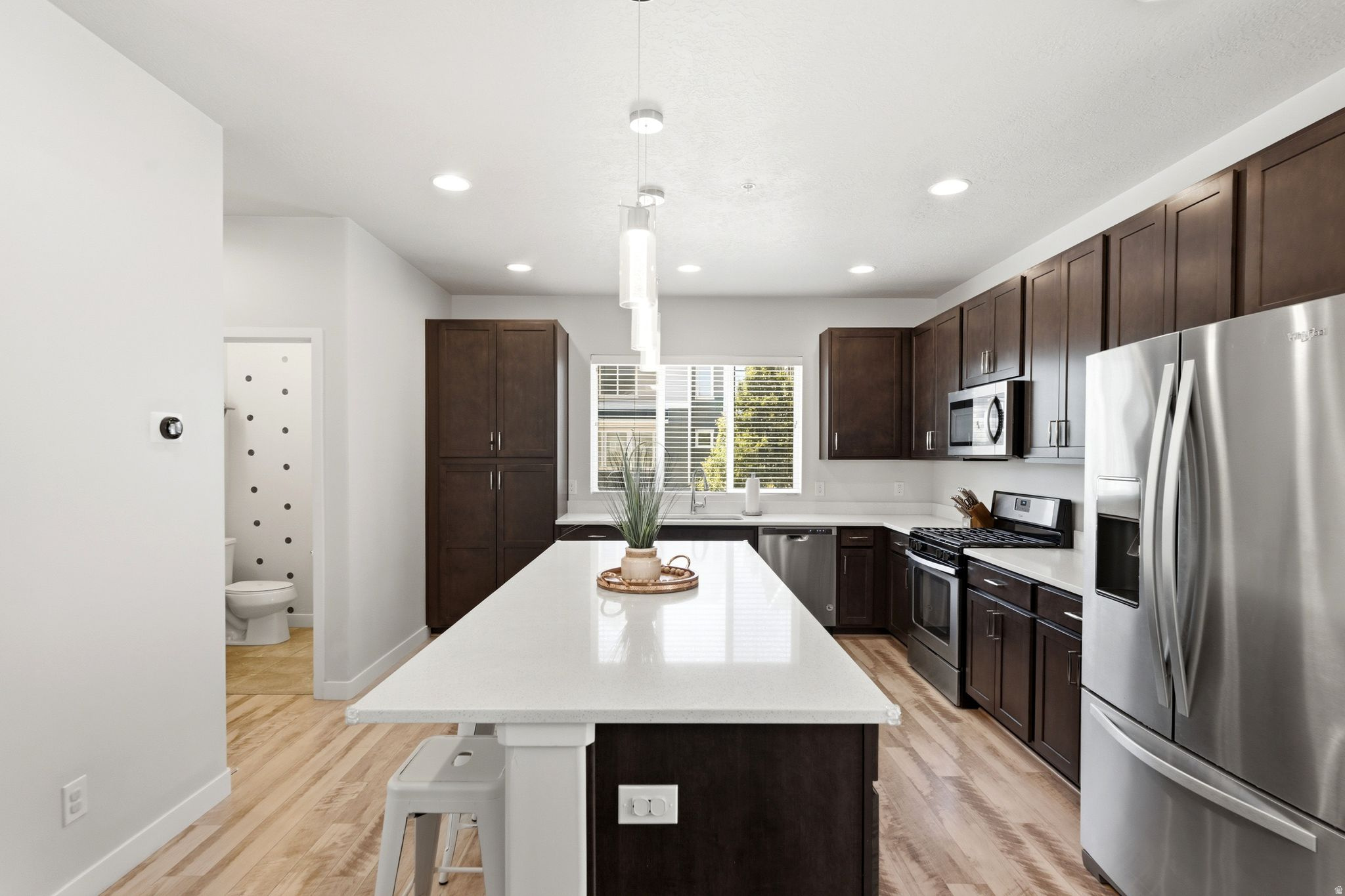 FOUNDERS POINT - Residential