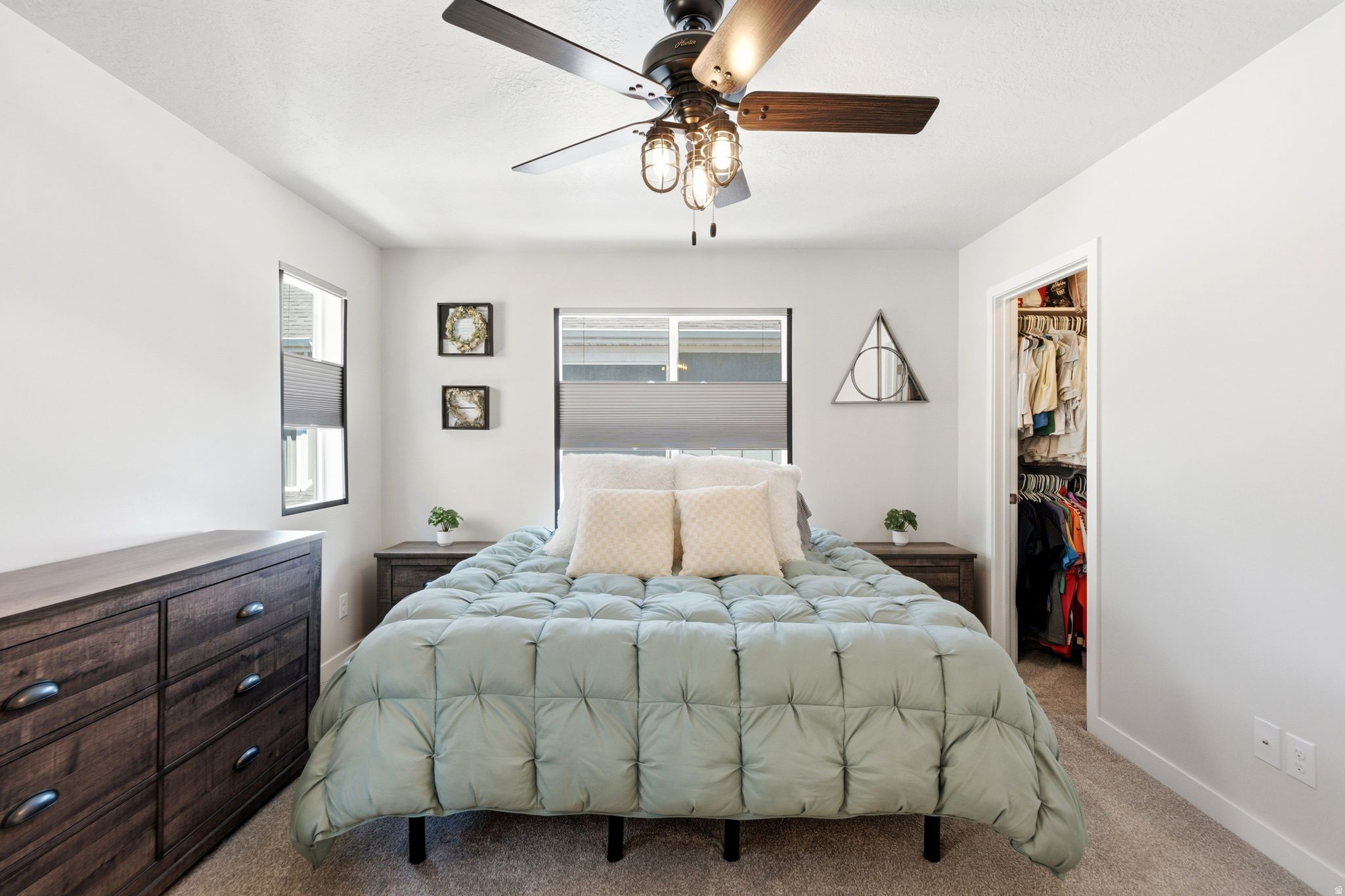 FOUNDERS POINT - Residential