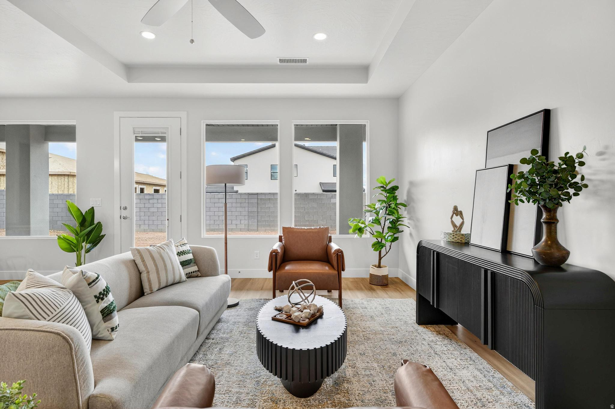 SCENIC POINTE 2 - Residential