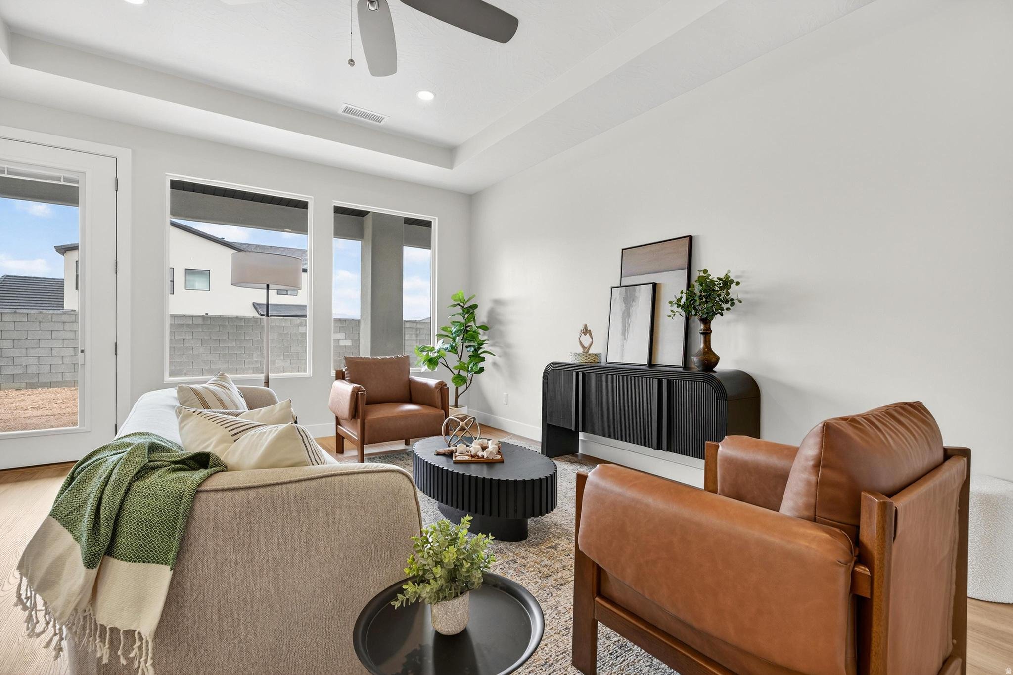 SCENIC POINTE 2 - Residential