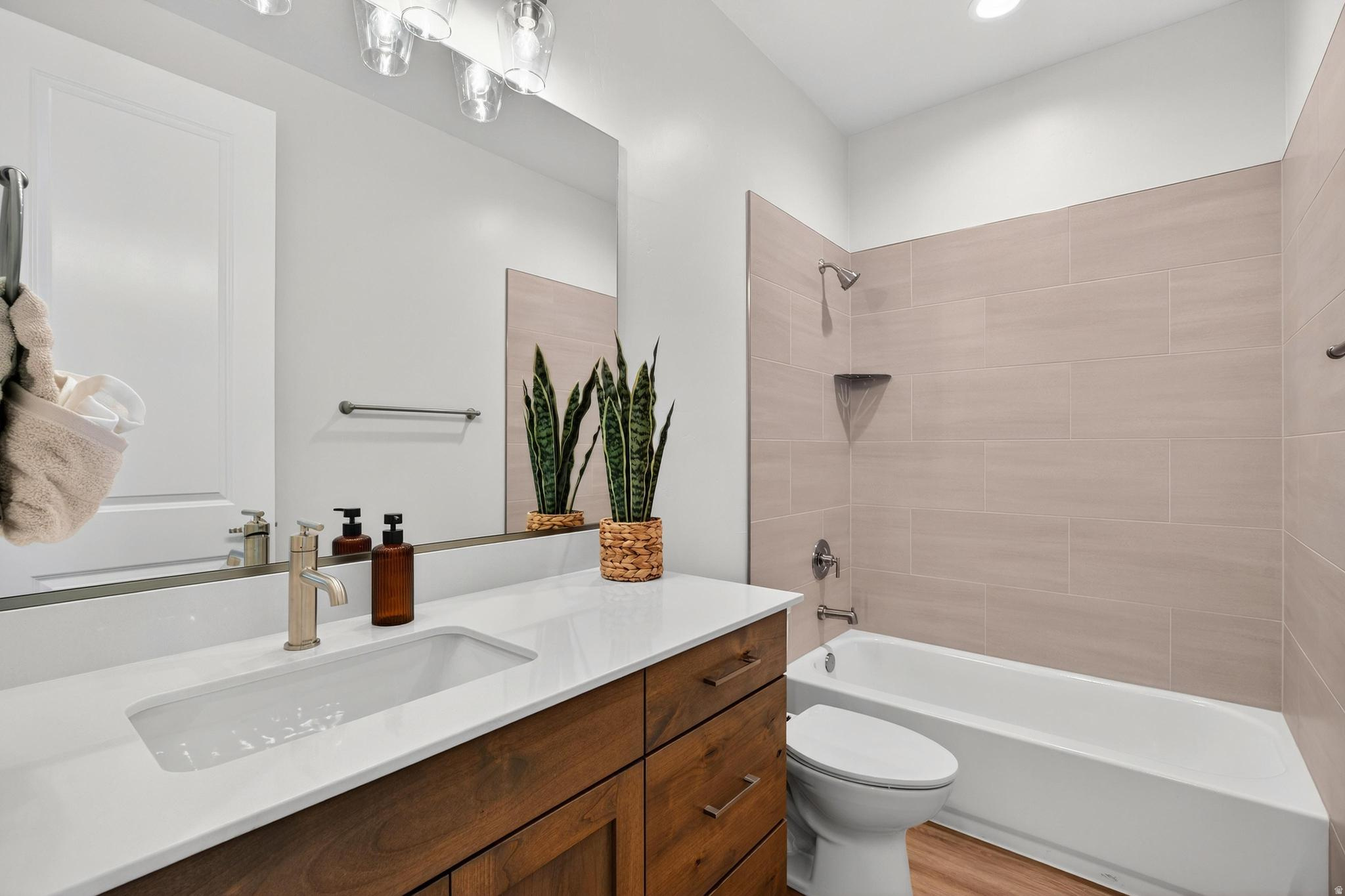SCENIC POINTE 2 - Residential